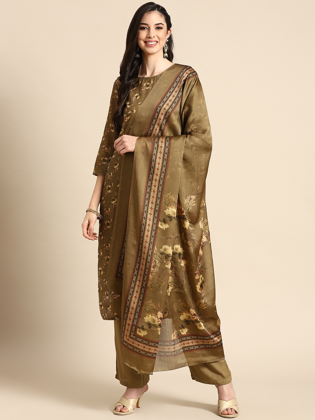 Prakrti Women Olive Green Floral Printed Regular Velvet Kurta with Trousers & With Dupatta
Prakrti Women Olive Green Floral Printed Regular Velvet Kurta with Trousers & With Dupatta