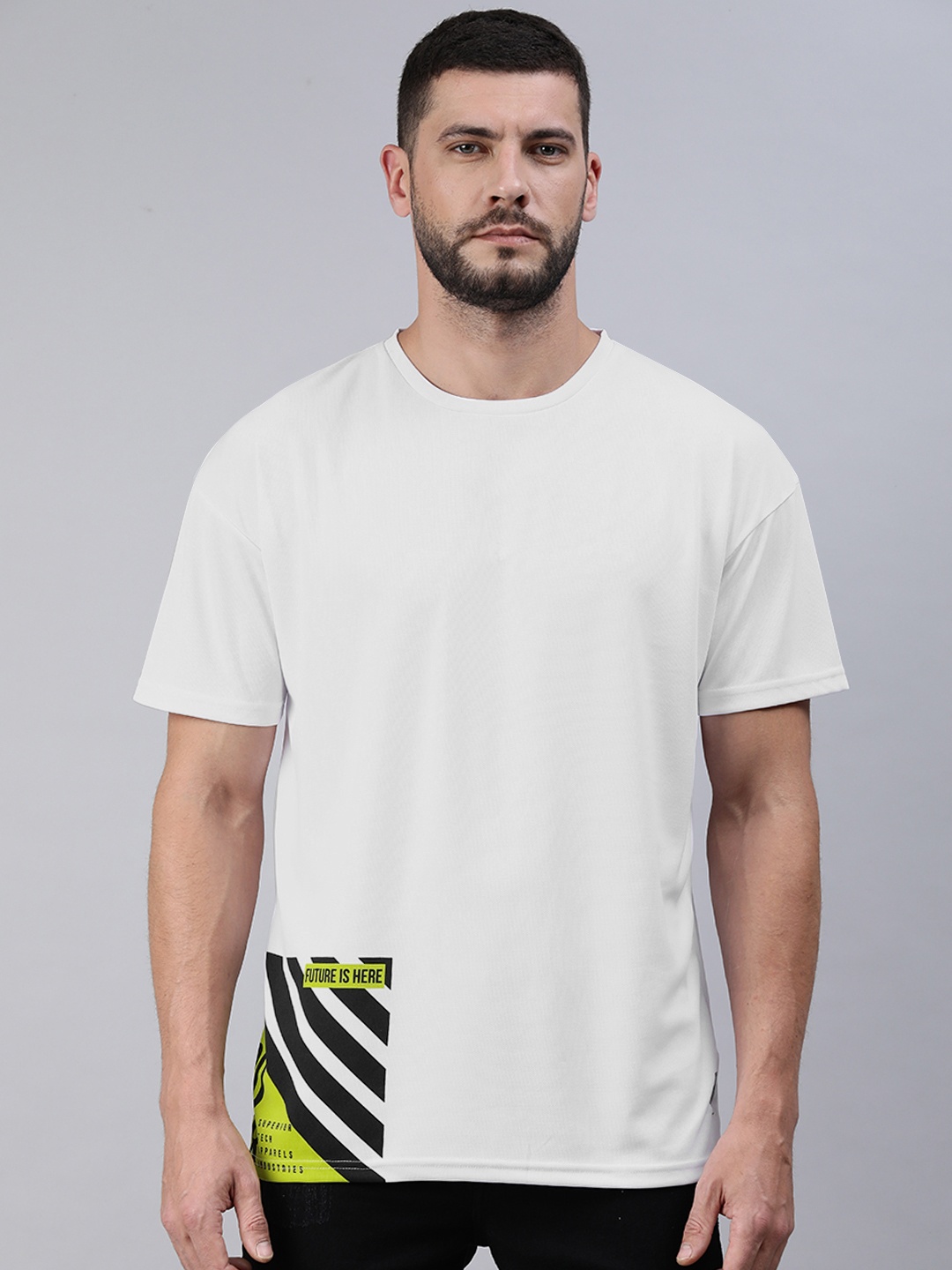 abof Men White Graphic Print Round Neck Drop-Shoulder Sleeves Polyester Loose Fit T-shirt
abof Men White Graphic Print Round Neck Drop-Shoulder Sleeves Polyester Loose Fit T-shirt