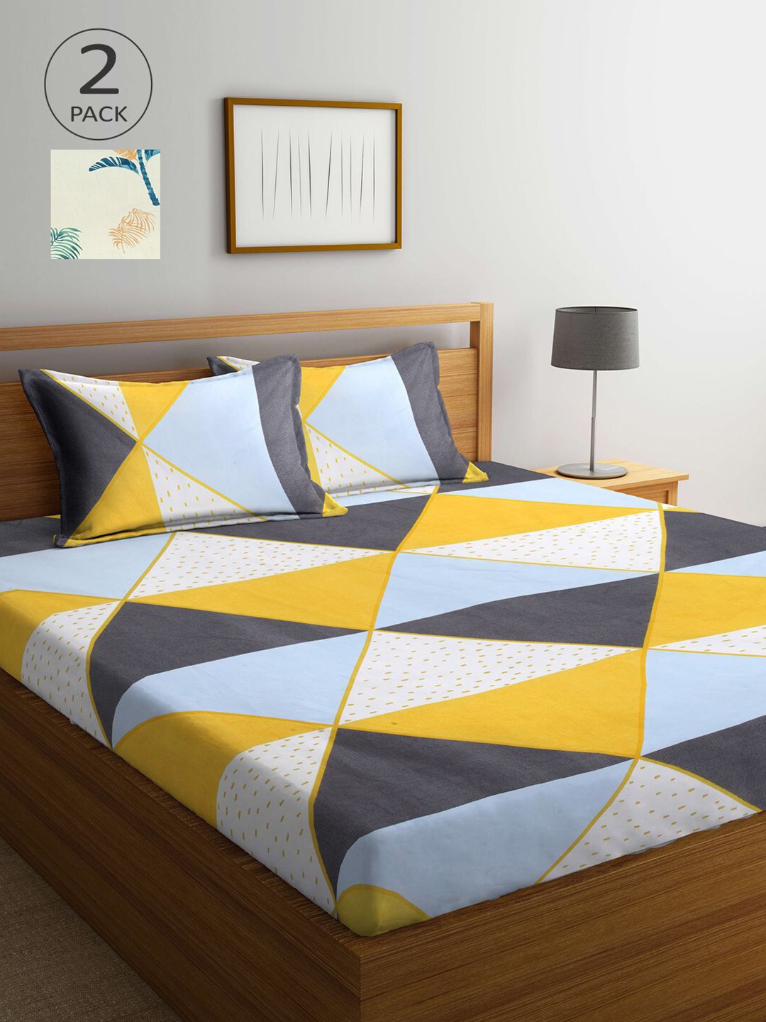 KLOTTHE Blue & Black Geometric 210 TC 2 King Bedsheet with 4 Pillow Covers