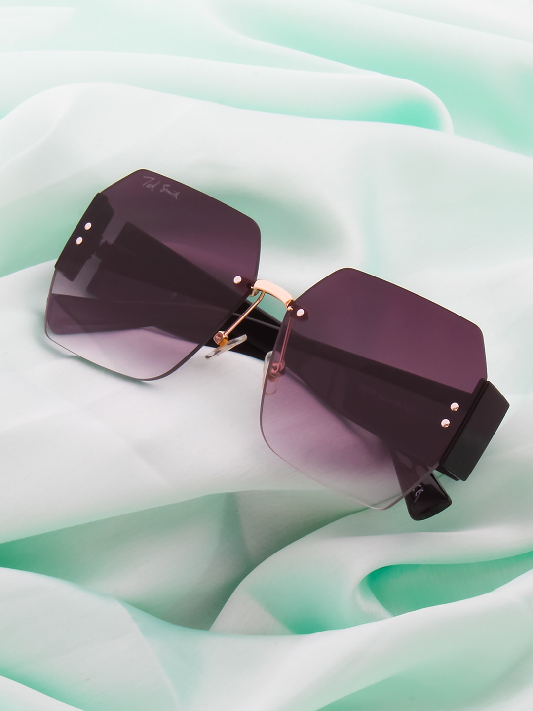Ted Smith Unisex Grey Lens & Black Square Sunglasses with UV Protected Lens SUPERSTAR_C1
Ted Smith Unisex Grey Lens & Black Square Sunglasses with UV Protected Lens SUPERSTAR_C1