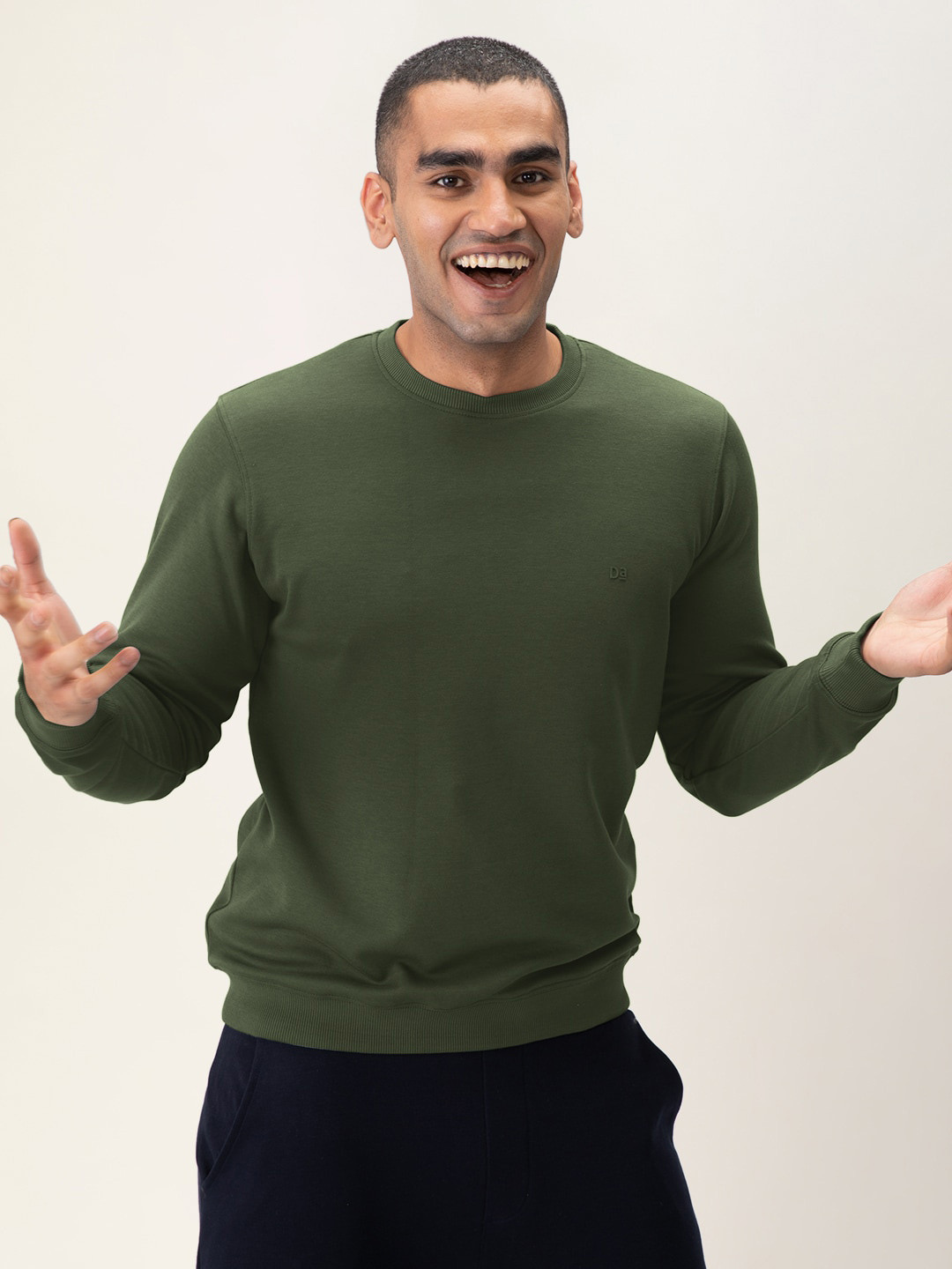 DAMENSCH Cotton Regular Fit Sweatshirt, Olive
DAMENSCH Cotton Regular Fit Sweatshirt, Olive