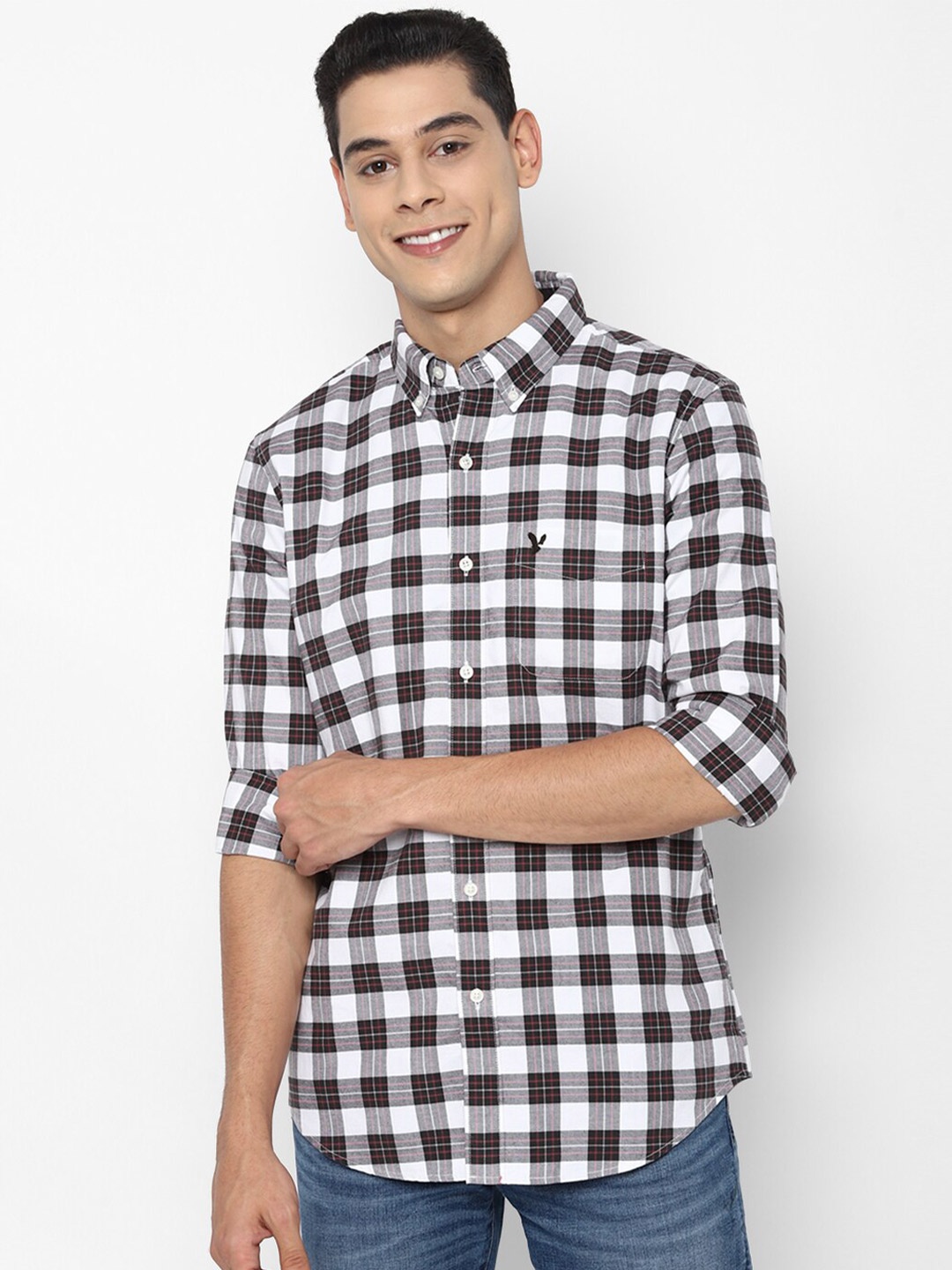 AMERICAN EAGLE OUTFITTERS Men Black Slim Fit Gingham Checks Opaque Checked Casual Shirt
AMERICAN EAGLE OUTFITTERS Men Black Slim Fit Gingham Checks Opaque Checked Casual Shirt