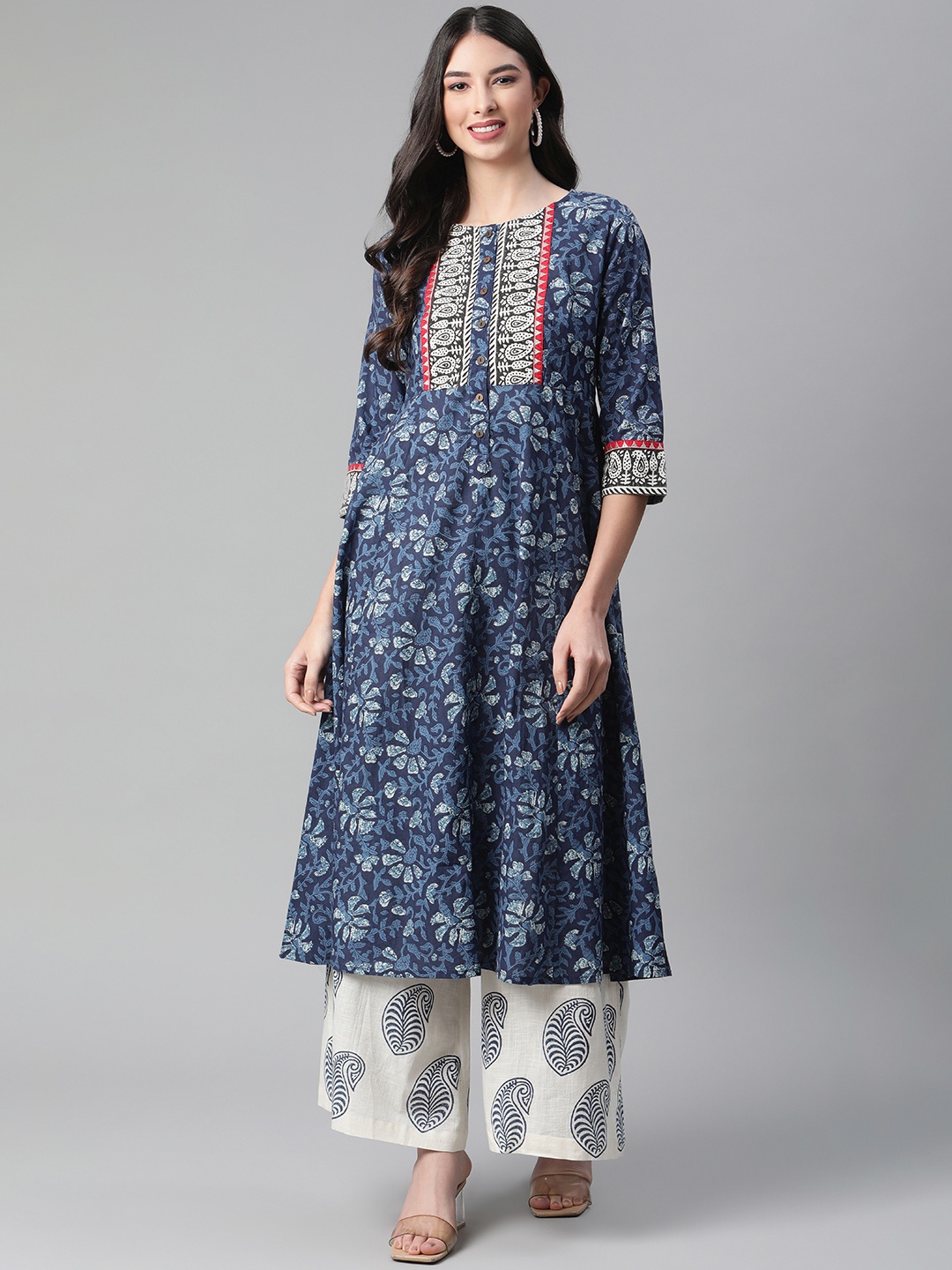 Sakhi Jaipur Women Navy Blue Floral Printed Gotta Patti Pure Cotton Kurta with Palazzos
Sakhi Jaipur Women Navy Blue Floral Printed Gotta Patti Pure Cotton Kurta with Palazzos