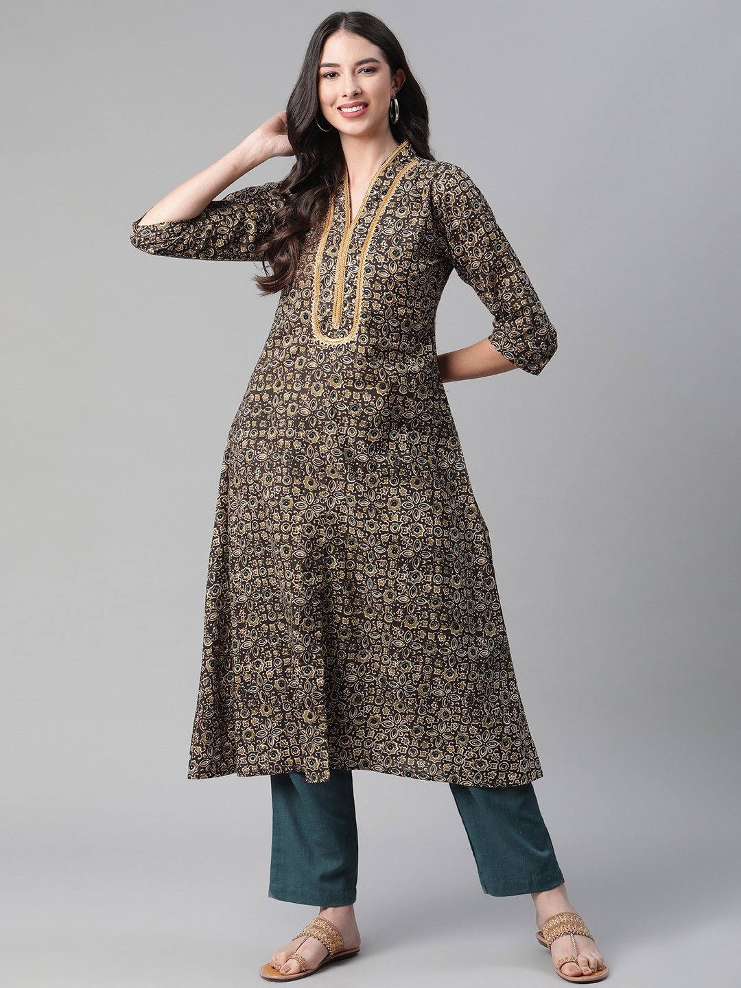 Sakhi Jaipur Women Brown Ethnic Motifs Printed Gotta Patti Pure Cotton Kurta with Trousers
Sakhi Jaipur Women Brown Ethnic Motifs Printed Gotta Patti Pure Cotton Kurta with Trousers
