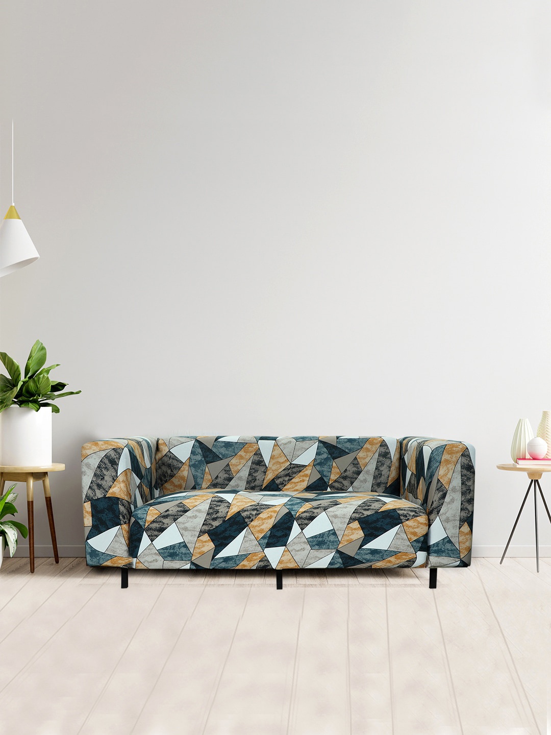 HOUSE OF QUIRK Navy Blue & Pink Floral Printed 2 Seater Stretchable Sofa Cover, Multi
HOUSE OF QUIRK Navy Blue & Pink Floral Printed 2 Seater Stretchable Sofa Cover, Multi