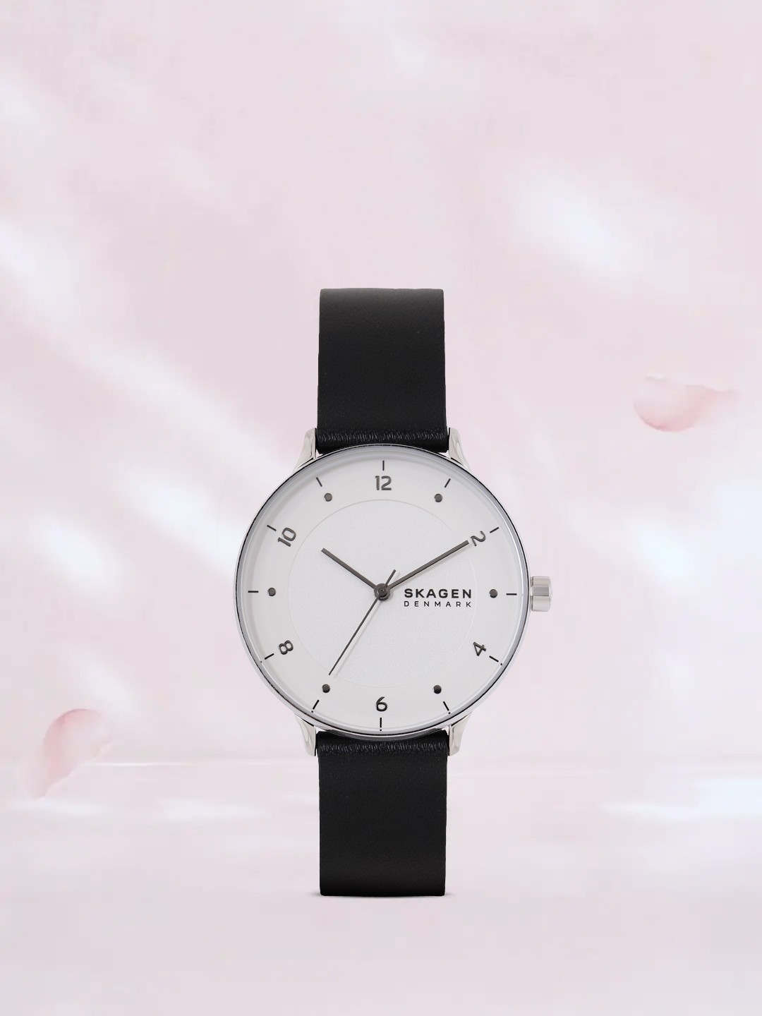 SKAGEN Women White Solid Dial & Black Leather Regular Strap Analogue Quartz Watch SKW2919
SKAGEN Women White Solid Dial & Black Leather Regular Strap Analogue Quartz Watch SKW2919