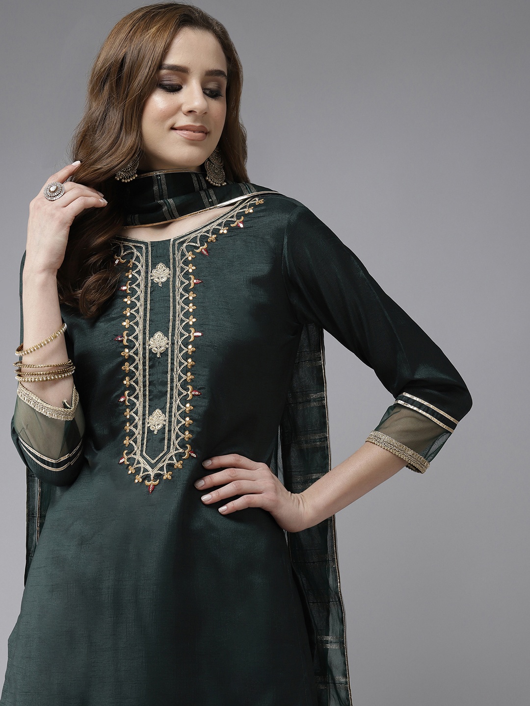 Indo Era Green & Gold Ethnic Motifs Yoke Design Sequinned Straight Kurta Sharara Dupatta
Indo Era Green & Gold Ethnic Motifs Yoke Design Sequinned Straight Kurta Sharara Dupatta