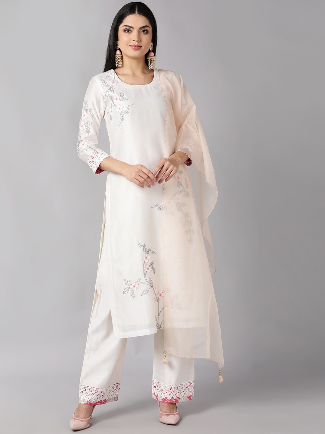 AHIKA Women Off White Floral Embroidered Pleated Thread Work Kurta with Trousers & With Dupatta
AHIKA Women Off White Floral Embroidered Pleated Thread Work Kurta with Trousers & With Dupatta