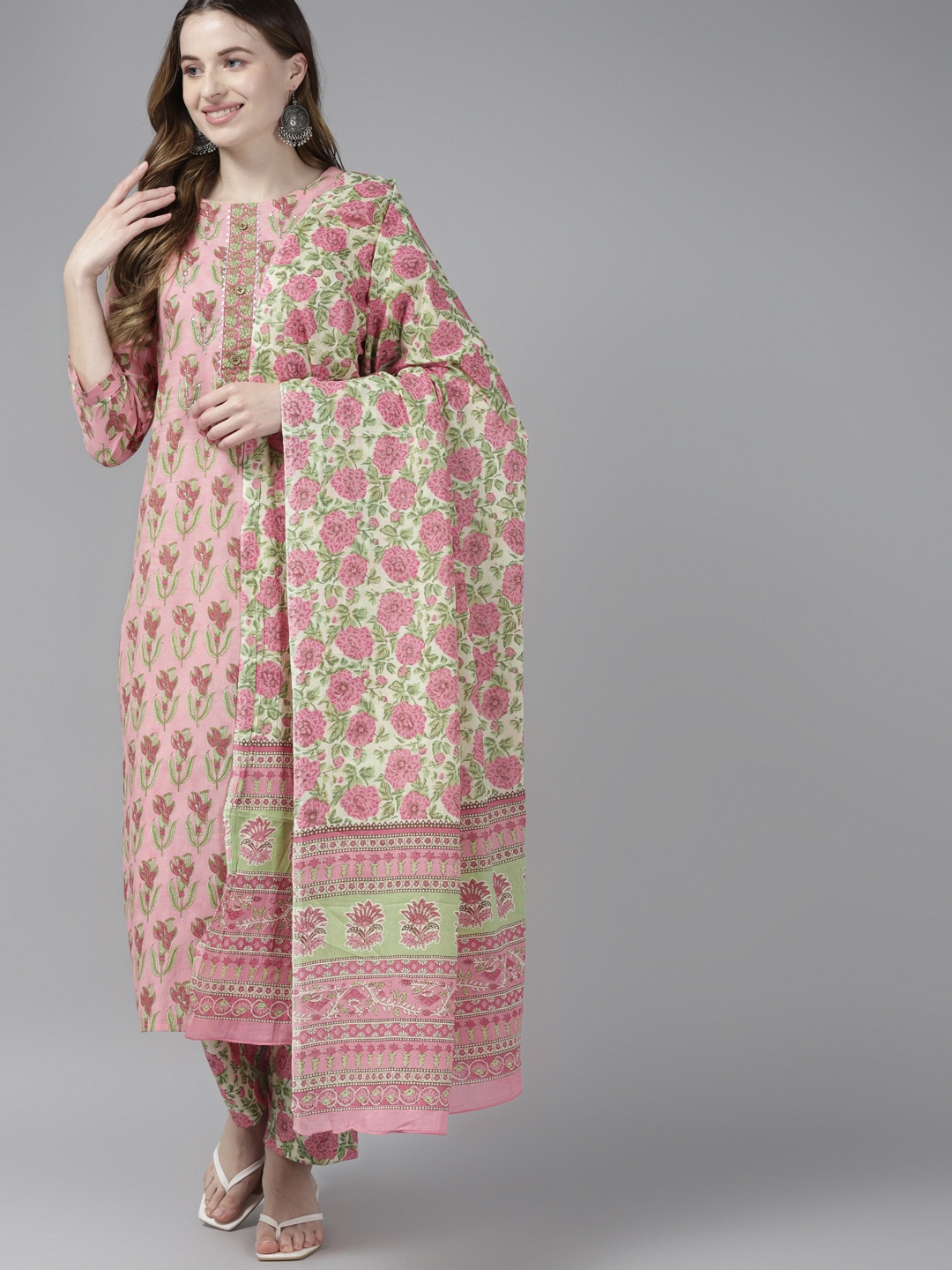 Yufta Women Pink Floral Printed Regular Aari Work Pure Cotton Kurta with Palazzos & With Dupatta
Yufta Women Pink Floral Printed Regular Aari Work Pure Cotton Kurta with Palazzos & With Dupatta