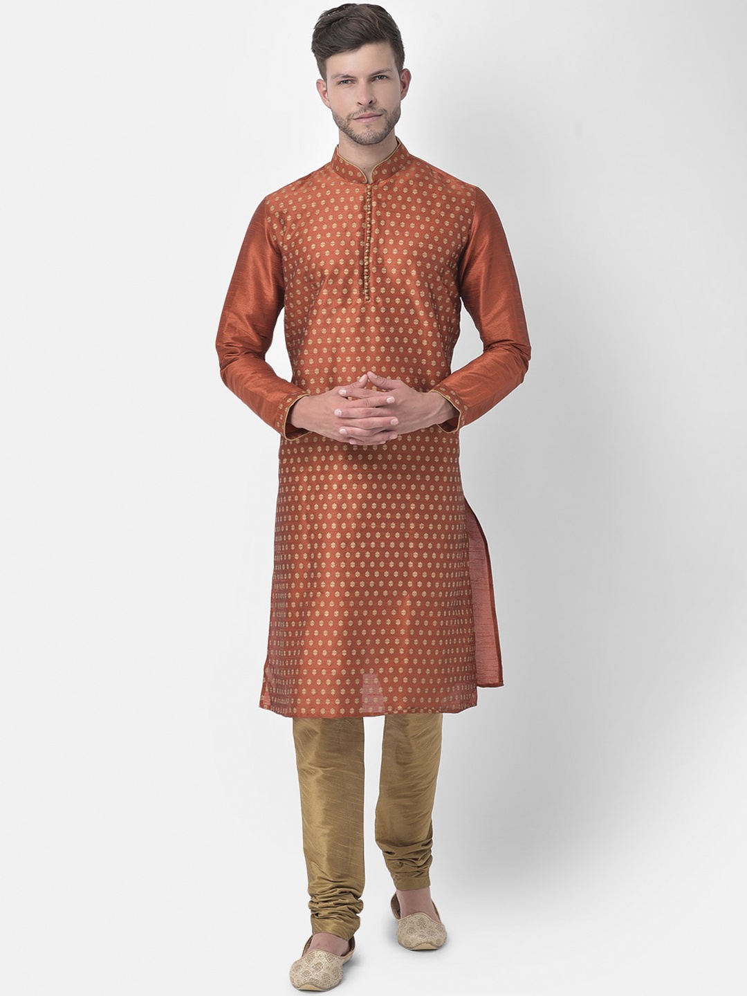 DEYANN Men Rust & Gold-Coloured Ethnic Motifs Screen Print Dupion Silk Kurta with Churidar
DEYANN Men Rust & Gold-Coloured Ethnic Motifs Screen Print Dupion Silk Kurta with Churidar
