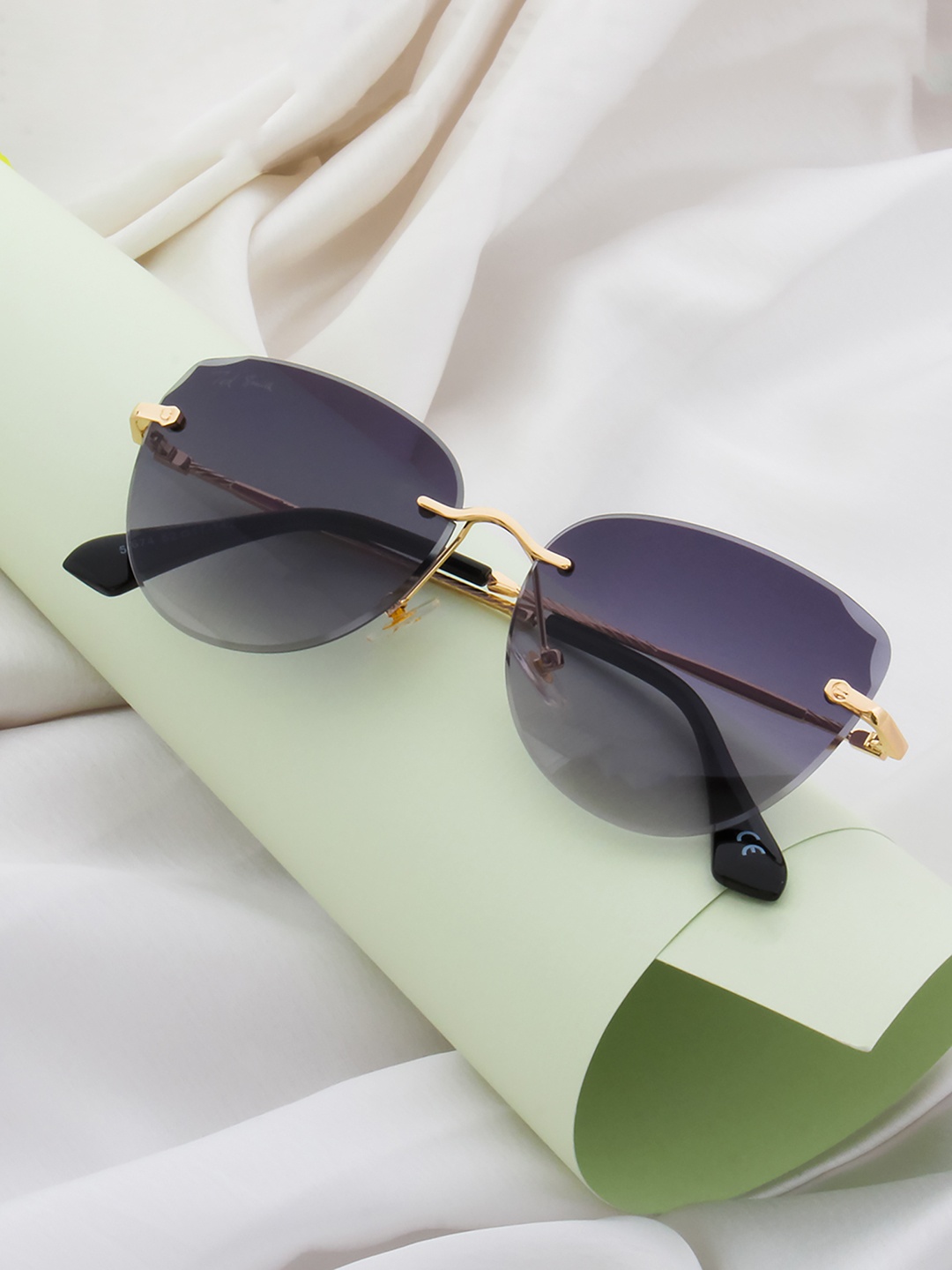 Ted Smith Women Purple Lens & Gold-Toned Cateye UV Protected Sunglasses CATCHME_C1-Purple
Ted Smith Women Purple Lens & Gold-Toned Cateye UV Protected Sunglasses CATCHME_C1-Purple