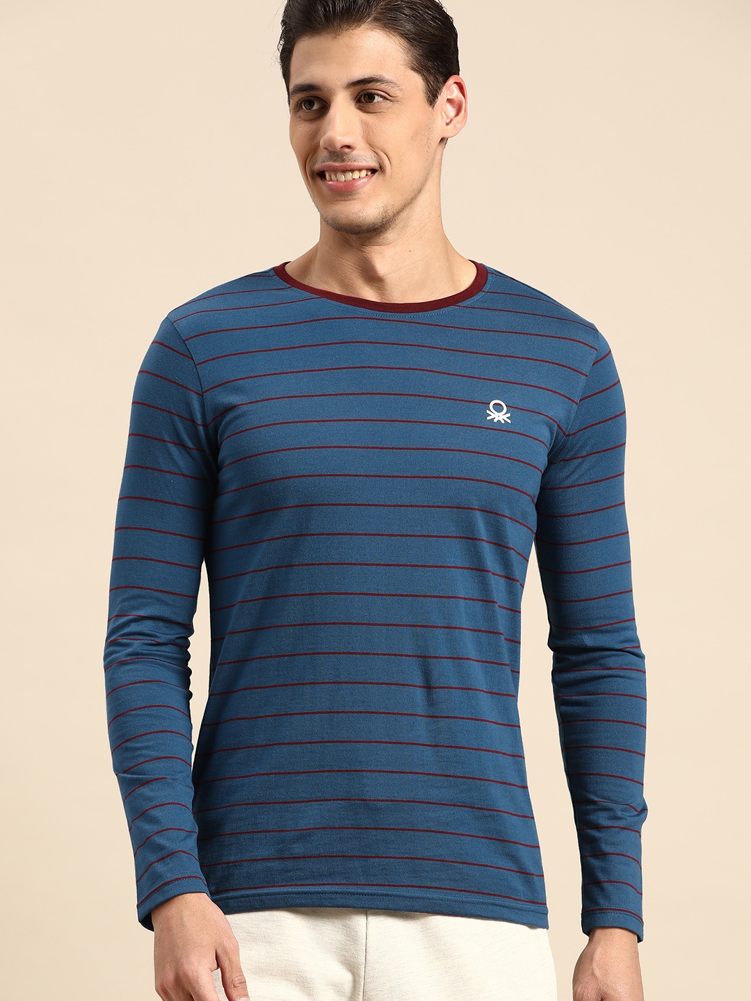 United Colors of Benetton Men Blue & Maroon Striped T-shirt