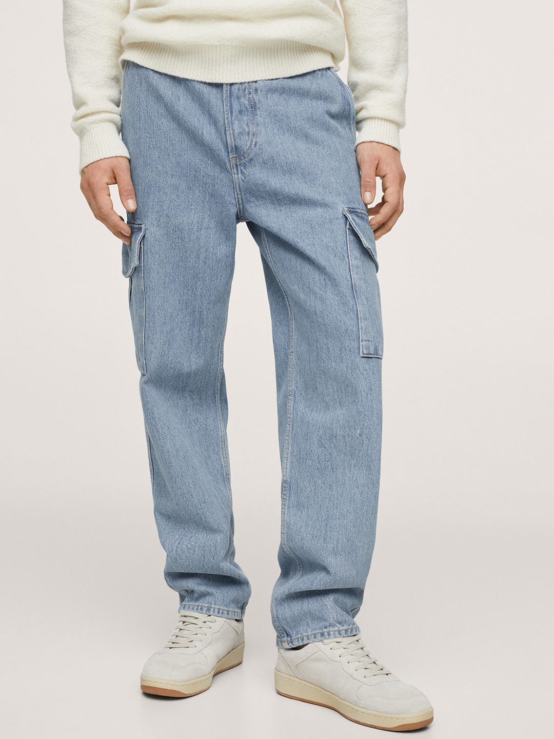 MANGO MAN Blue Solid Cargo Jeans