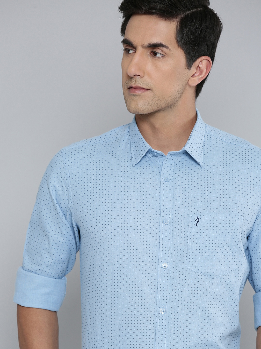 Indian Terrain Slim Fit Micro-Ditsy Geometric Printed Pure Cotton Semiformal Shirt, Blue
Indian Terrain Slim Fit Micro-Ditsy Geometric Printed Pure Cotton Semiformal Shirt, Blue
