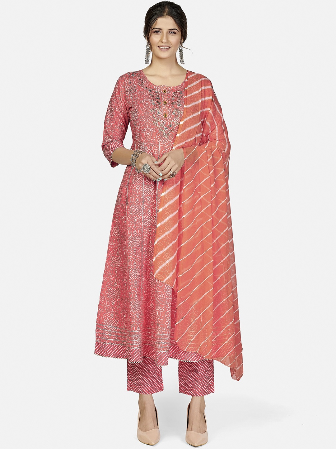 Vbuyz Women Pink Bandhani Embroidered Empire Pure Cotton Kurta with Trousers & Dupatta
Vbuyz Women Pink Bandhani Embroidered Empire Pure Cotton Kurta with Trousers & Dupatta