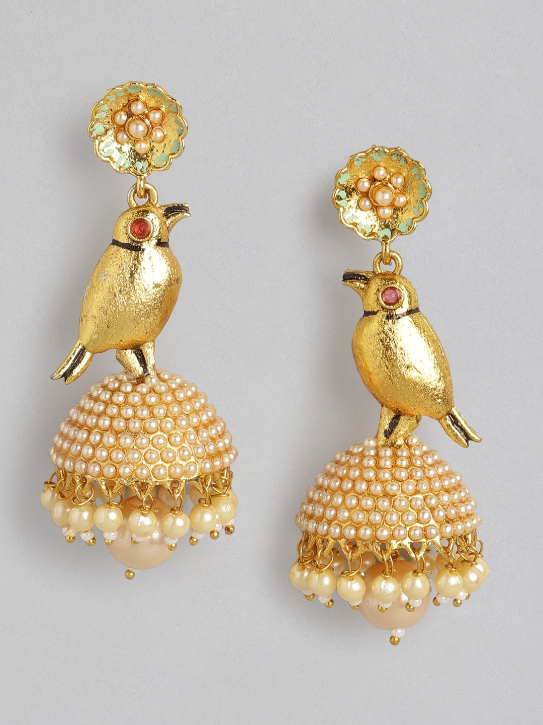Anouk Cream-Coloured & Pink Gold-Plated Stone Studded & Beaded Dome Shaped Jhumkas
Anouk Cream-Coloured & Pink Gold-Plated Stone Studded & Beaded Dome Shaped Jhumkas