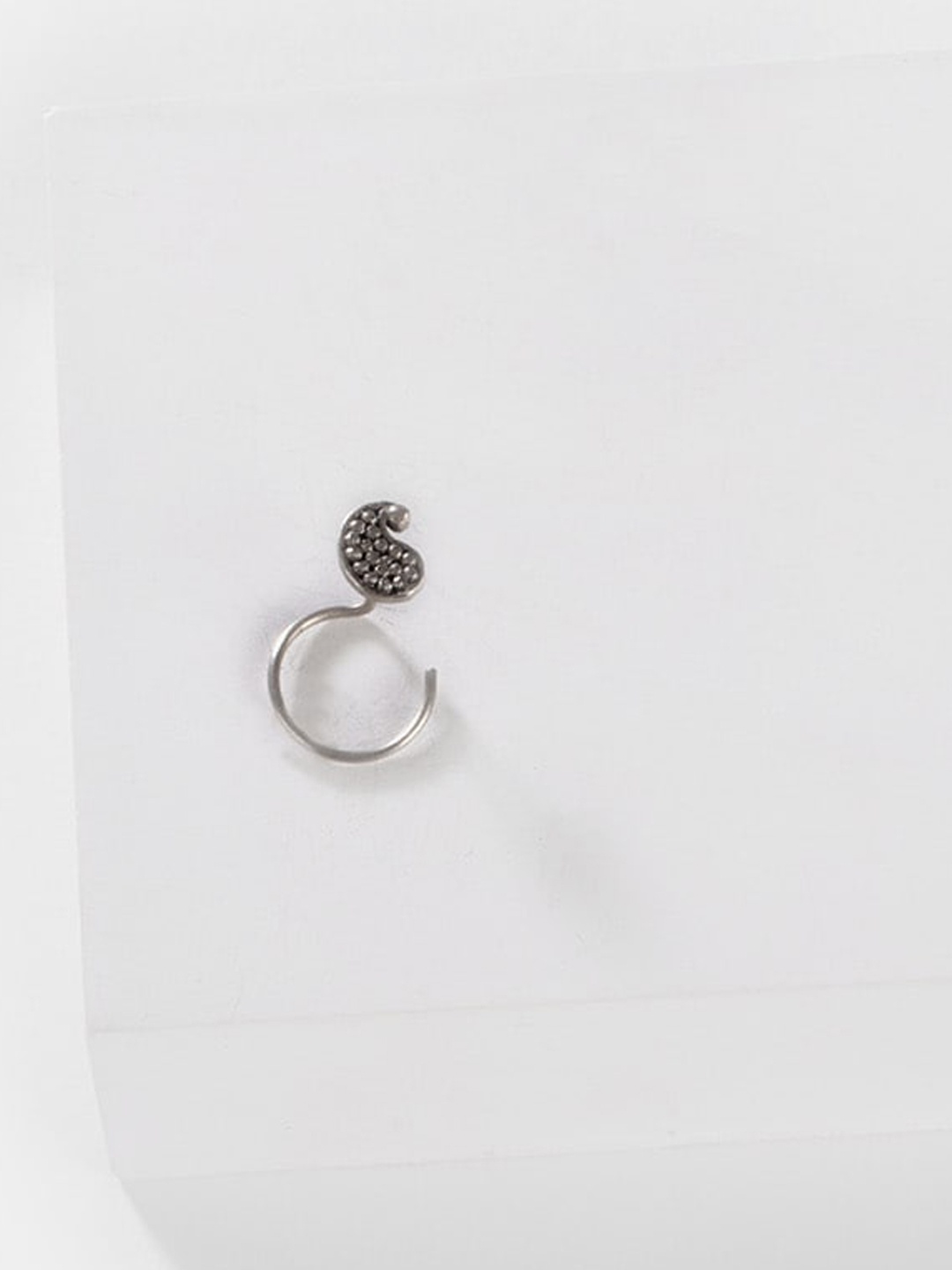 SHAYA 925 Silver Antique Dadisas Streetside Shopping Nose Pin