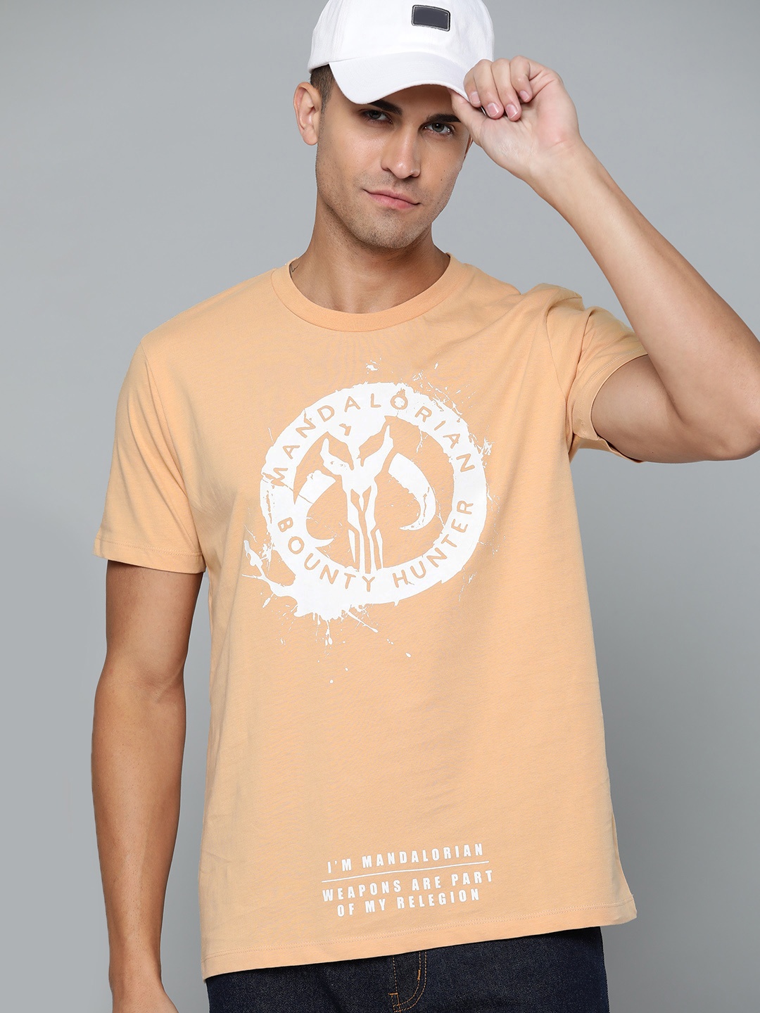 Kook N Keech Star Wars Men Peach-Coloured & White Pure Cotton Mandalorian Printed Relaxed T-shirt
Kook N Keech Star Wars Men Peach-Coloured & White Pure Cotton Mandalorian Printed Relaxed T-shirt