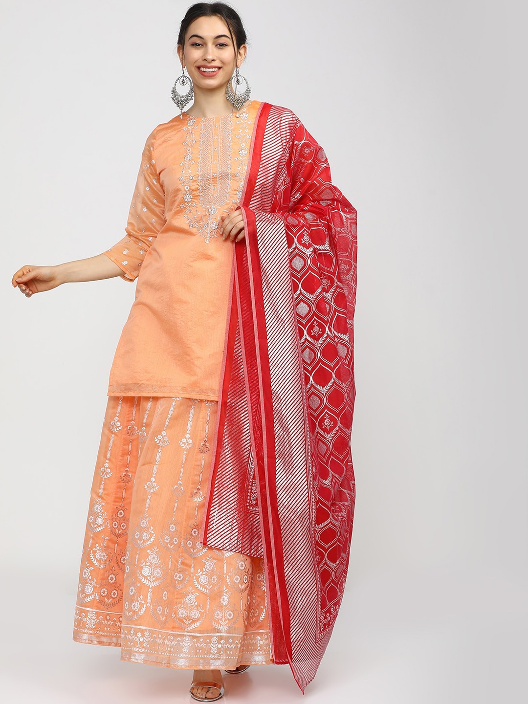 Vishudh Women Peach-Coloured Ethnic Motifs Yoke Design Thread Work Kurti with Skirt & With Dupatta
Vishudh Women Peach-Coloured Ethnic Motifs Yoke Design Thread Work Kurti with Skirt & With Dupatta