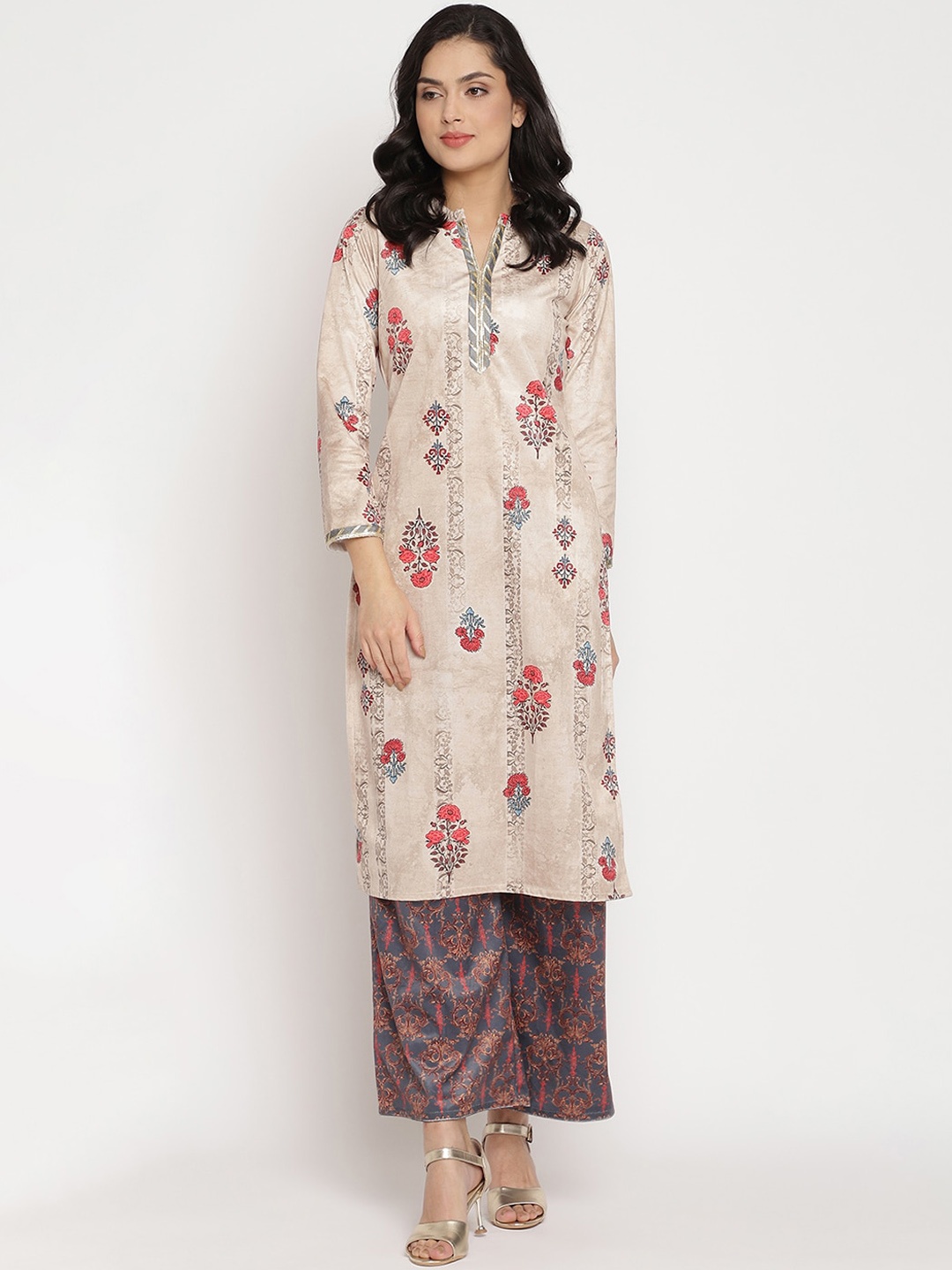 Ahalyaa Women Beige & Blue Ethnic Digital Printed Gotta Patti Velvet Kurta with Palazzos
Ahalyaa Women Beige & Blue Ethnic Digital Printed Gotta Patti Velvet Kurta with Palazzos