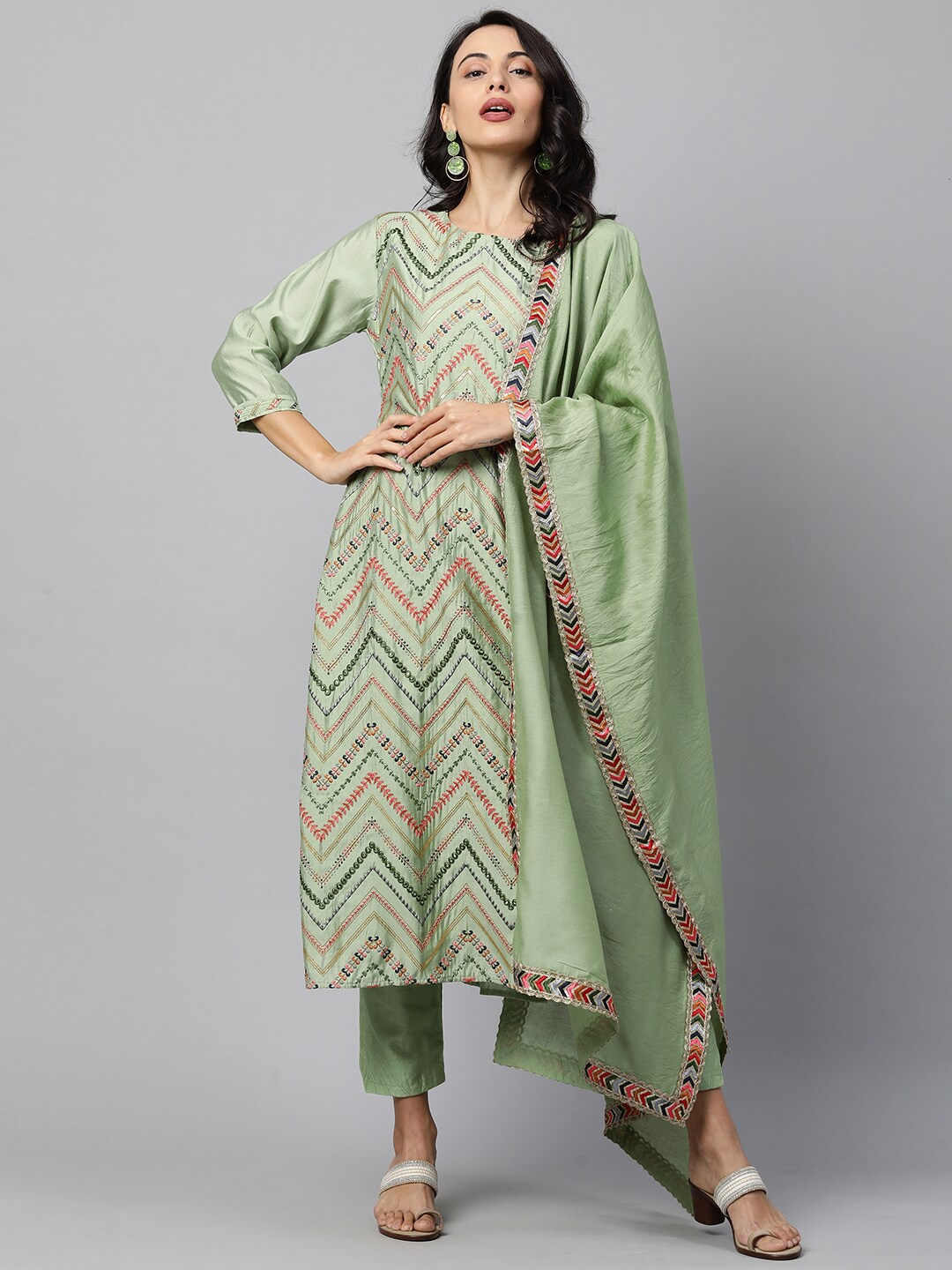 FASHOR Women Green Embroidered Regular Thread Work Pure Cotton Kurta with Trousers & With Dupatta
FASHOR Women Green Embroidered Regular Thread Work Pure Cotton Kurta with Trousers & With Dupatta
