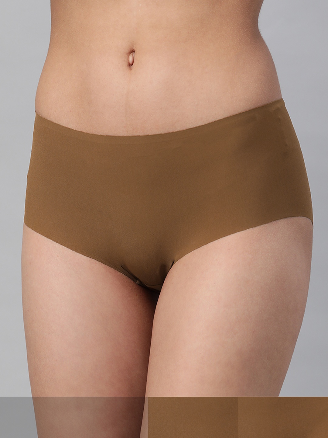 Marks & Spencer Women Pack of 3 Brown High-Rise Smooth Silhouette Hipster Briefs T614897
Marks & Spencer Women Pack of 3 Brown High-Rise Smooth Silhouette Hipster Briefs T614897