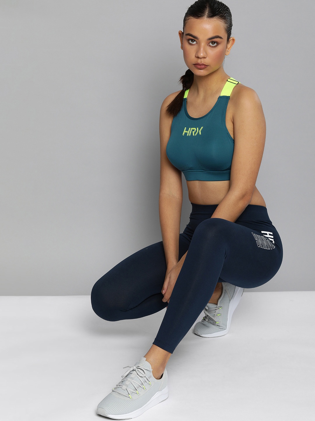 HRX By Hrithik Roshan Running Women Ai Aqua Rapid-Dry Brand Carrier Sports Bra, Blue
HRX By Hrithik Roshan Running Women Ai Aqua Rapid-Dry Brand Carrier Sports Bra, Blue