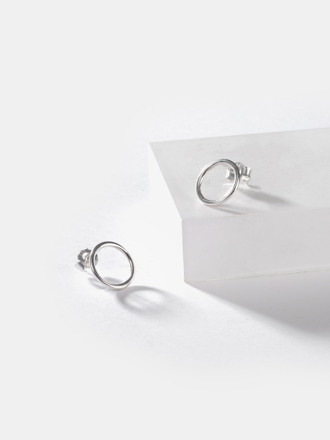 SHAYA 925 Silver Circular Studs Earrings