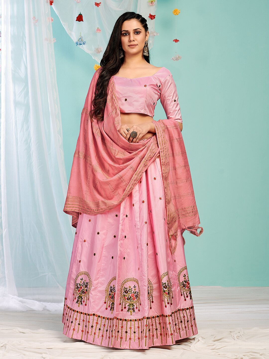 SHOPGARB Pink & Gold-Toned Embroidered Thread Work Semi-Stitched Lehenga & Unstitched Blouse With Dupatta
SHOPGARB Pink & Gold-Toned Embroidered Thread Work Semi-Stitched Lehenga & Unstitched Blouse With Dupatta