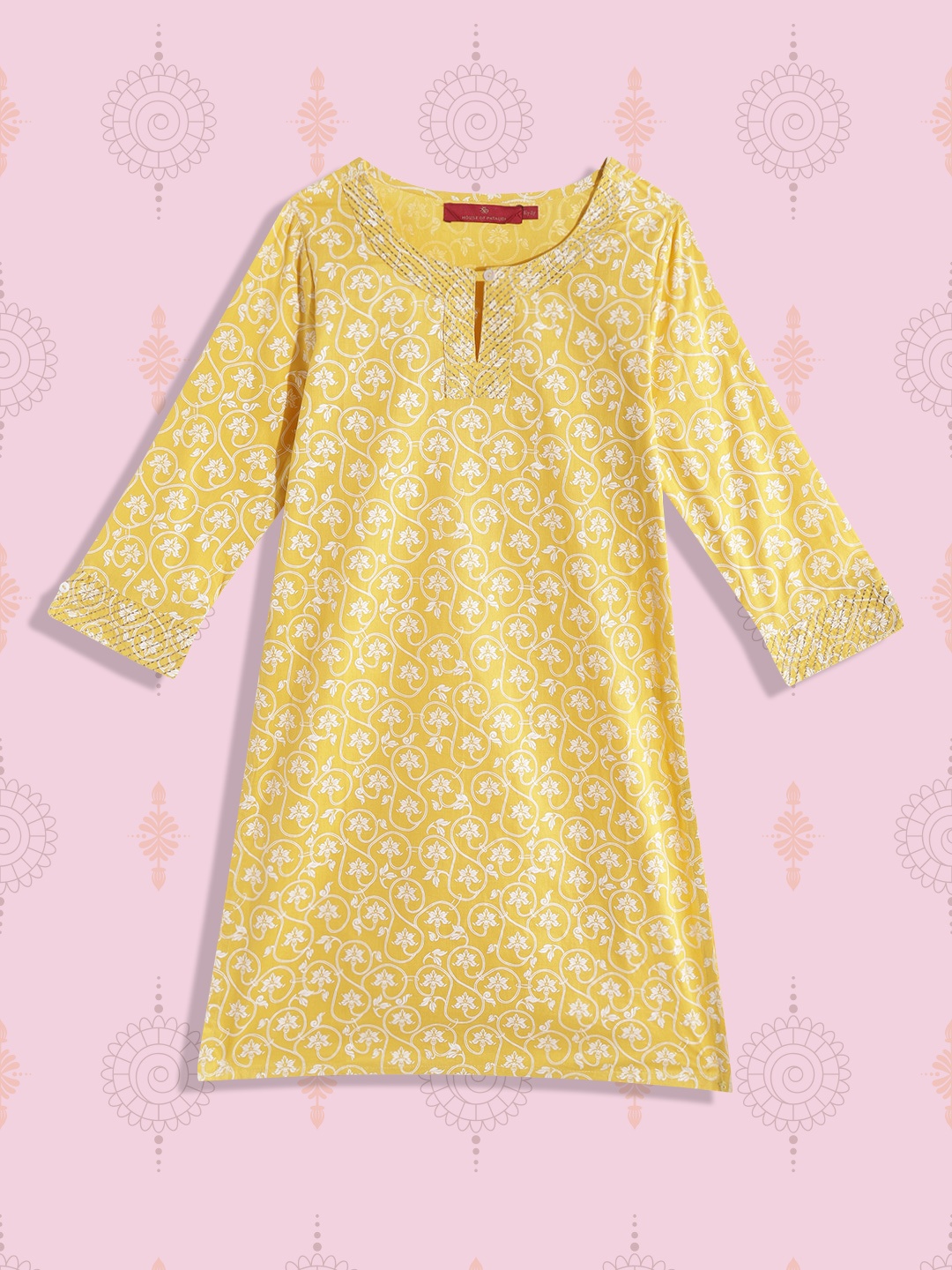 House of Pataudi Girls Mustard Yellow & White Ethnic Motifs Print Pure Cotton Jashn Kurta
House of Pataudi Girls Mustard Yellow & White Ethnic Motifs Print Pure Cotton Jashn Kurta
