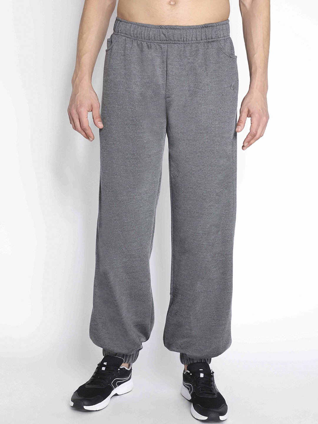 CHKOKKO Men Grey Melange Solid Relaxed Fit Joggers