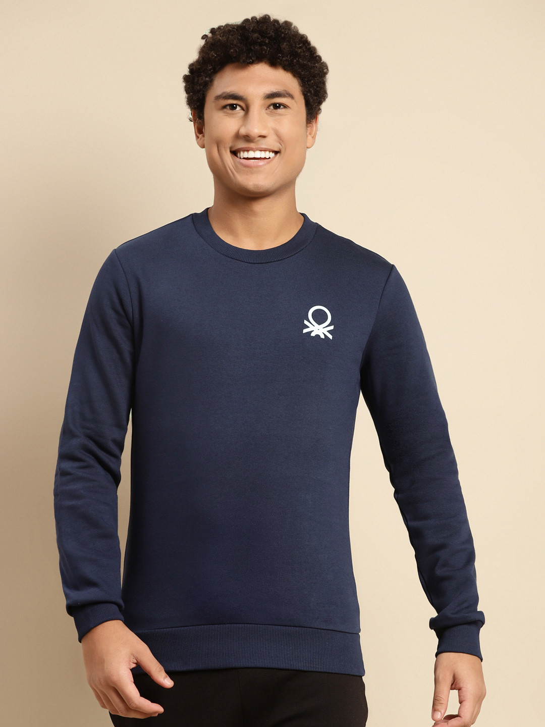 United Colors of Benetton Men Navy Blue Solid Cotton Sweatshirt 
United Colors of Benetton Men Navy Blue Solid Cotton Sweatshirt