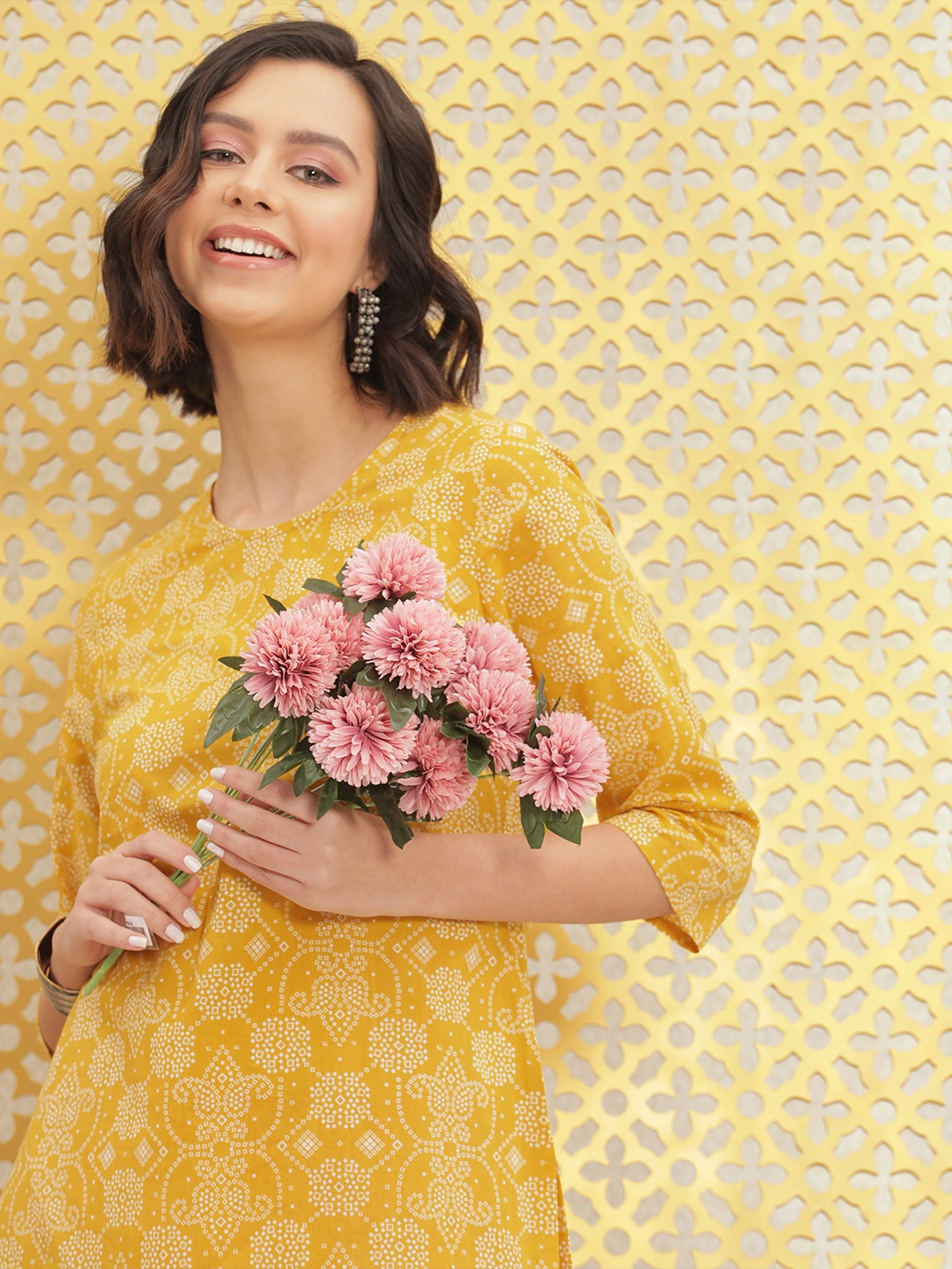 Ode by House of Pataudi Women Mustard Yellow Bandhani Printed Rozana Kurta with Trousers
Ode by House of Pataudi Women Mustard Yellow Bandhani Printed Rozana Kurta with Trousers