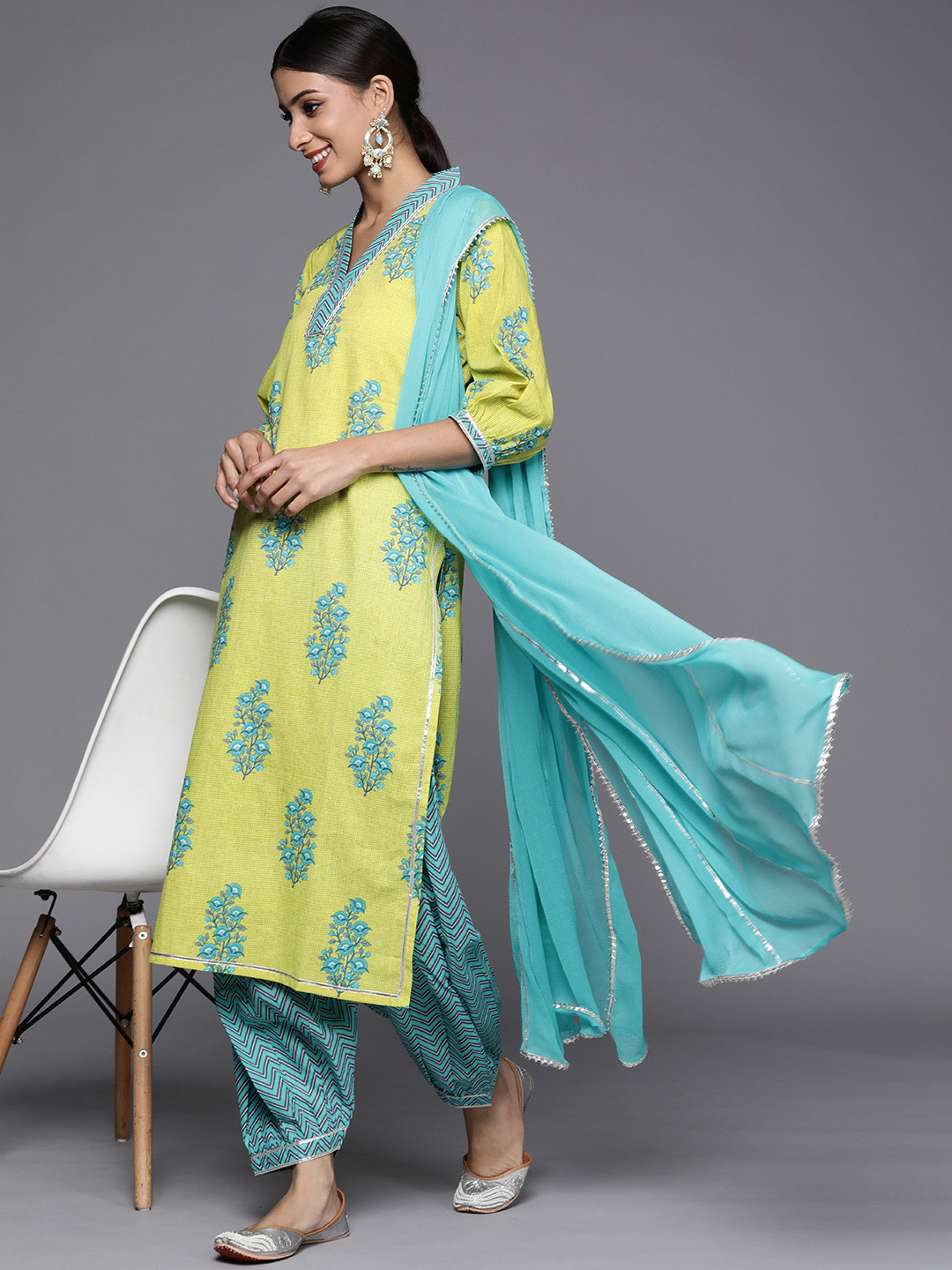 Libas Women Green & Blue Checked & Floral Printed Cotton Straight Kurta Salwar & Dupatta
Libas Women Green & Blue Checked & Floral Printed Cotton Straight Kurta Salwar & Dupatta