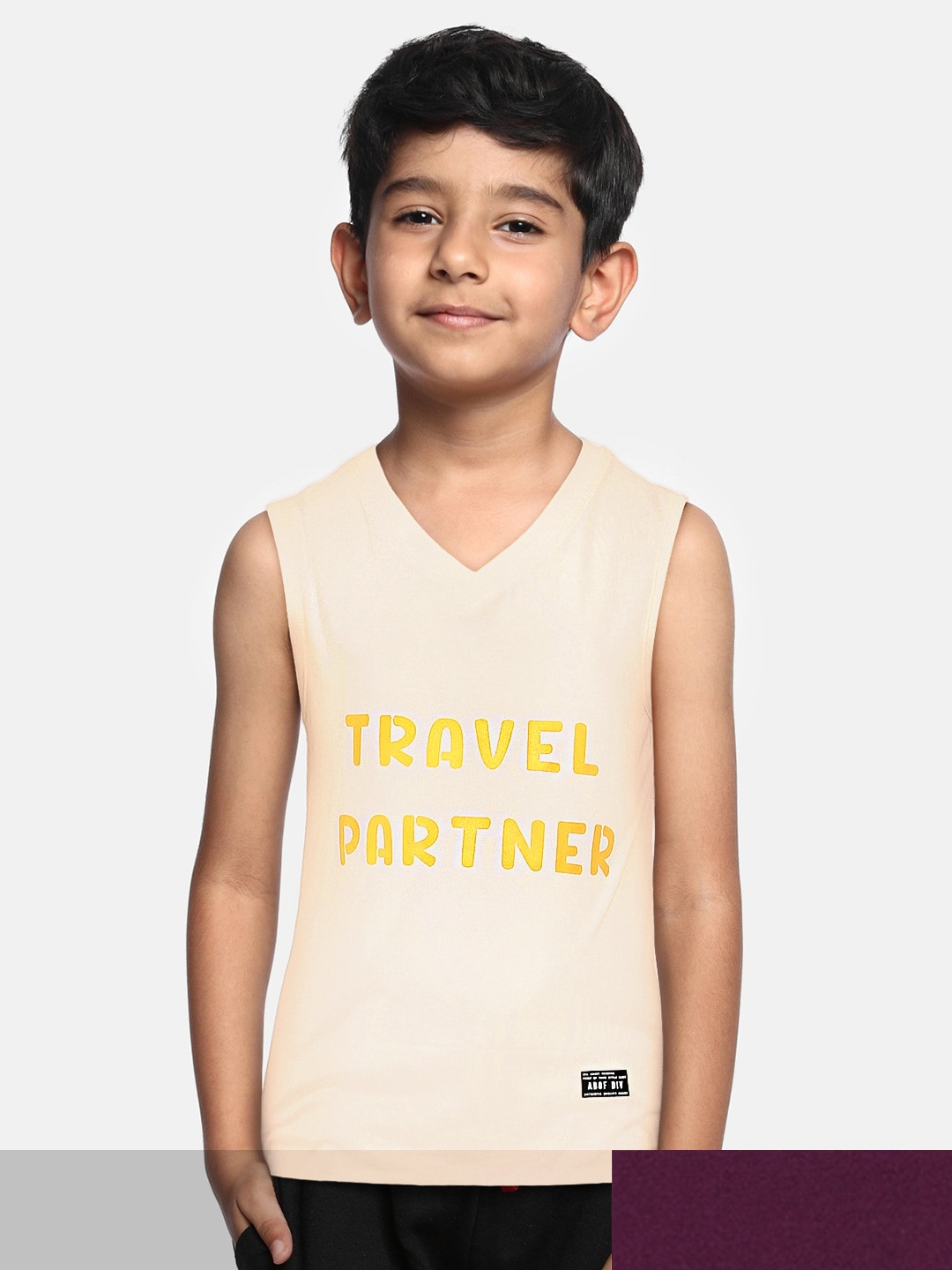 abof Boys Peach Pink & Cream-Coloured Pack Of 2 Printed & Solid Pure Cotton Tank T-shirt
abof Boys Peach Pink & Cream-Coloured Pack Of 2 Printed & Solid Pure Cotton Tank T-shirt