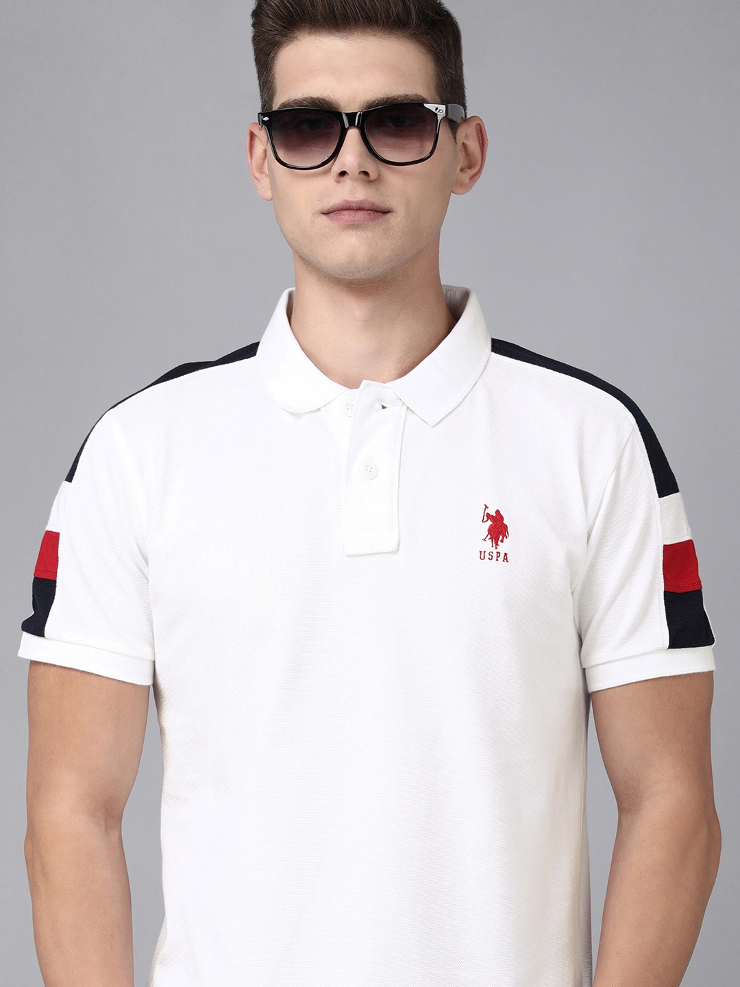 U S Polo Assn Men White Brand Logo Embroidered Polo Collar Slim Fit Pure Cotton T-shirt
U S Polo Assn Men White Brand Logo Embroidered Polo Collar Slim Fit Pure Cotton T-shirt