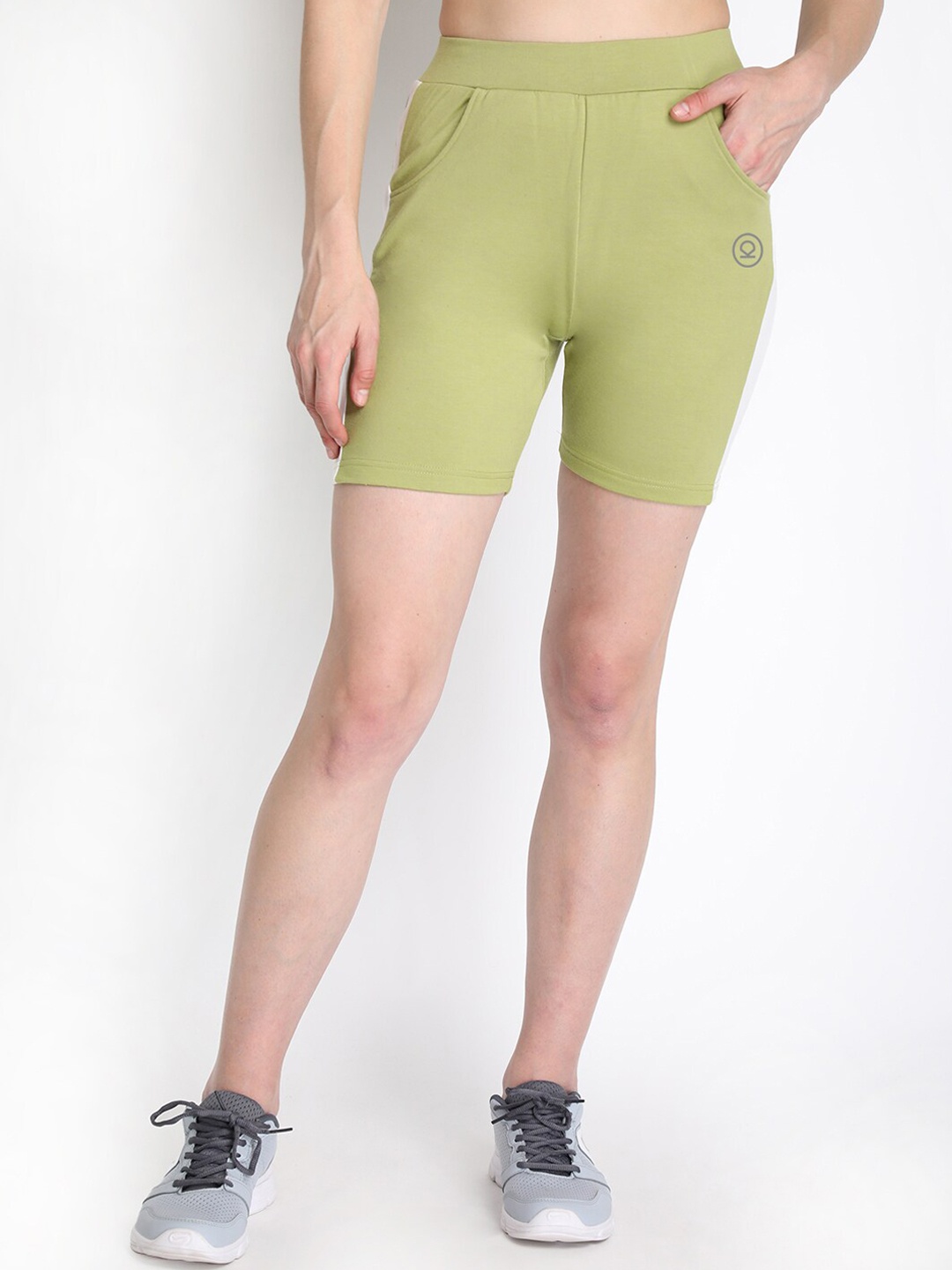 CHKOKKO Woman Green Slim Fit Training or Gym Sports Shorts