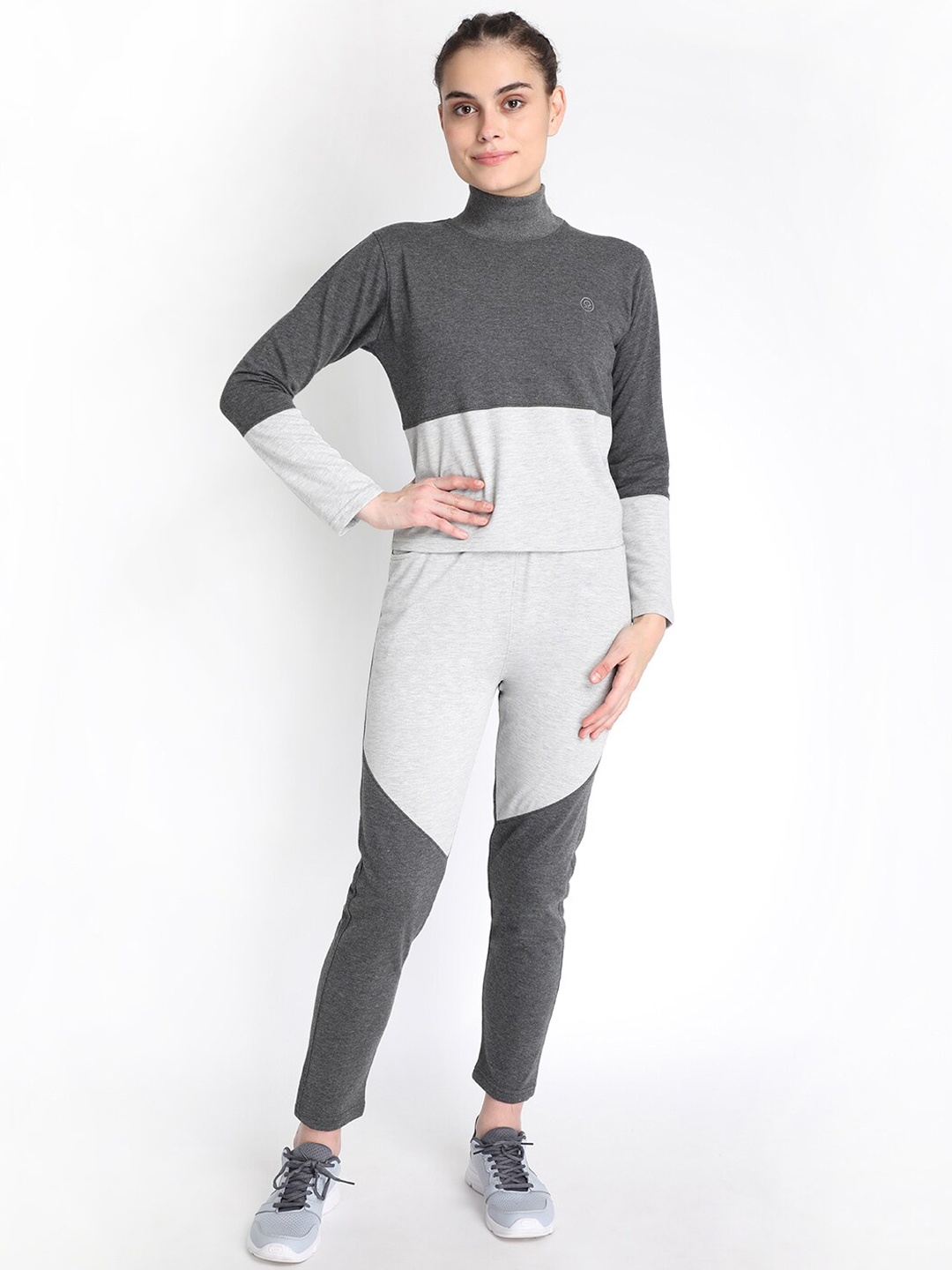 Chkokko Women Grey Melange Coloublocked Tracksuits