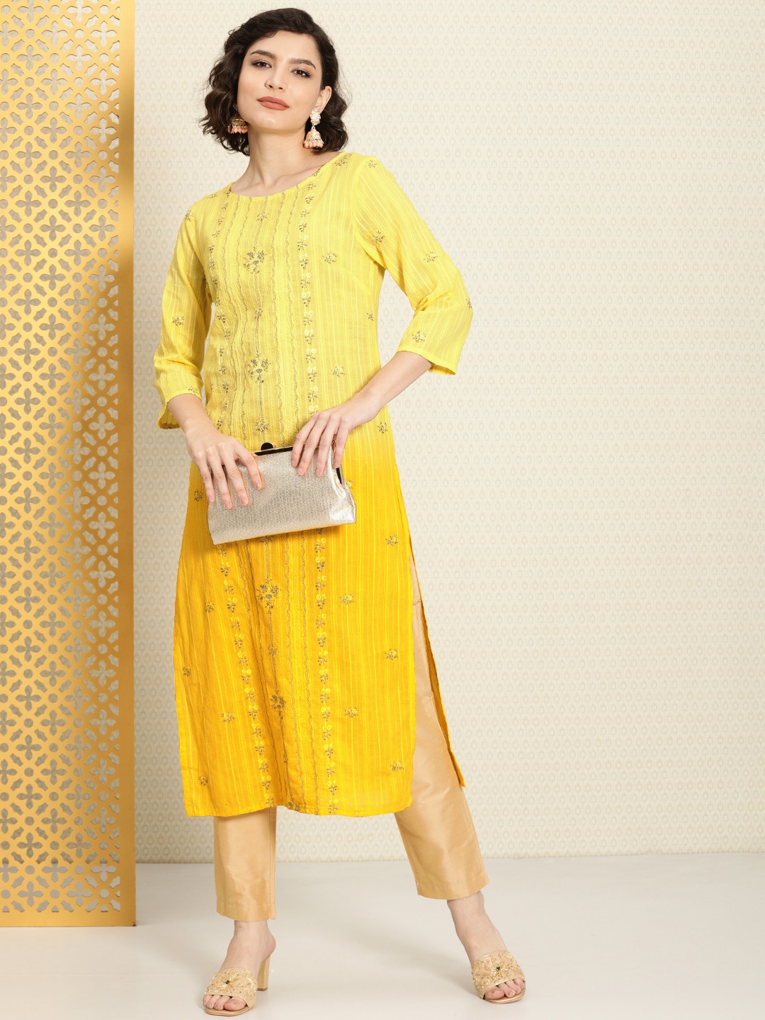 House of Pataudi Women Yellow Dyed Rozana Cotton Straight Kurta with Embroidered Detail
House of Pataudi Women Yellow Dyed Rozana Cotton Straight Kurta with Embroidered Detail