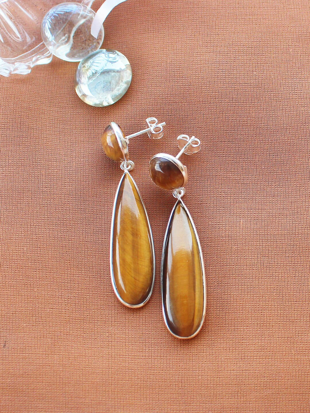 ERILINE JEWELRY Silver-Plated & Yellow 925 Sterling Silver Contemporary Drop Earrings
ERILINE JEWELRY Silver-Plated & Yellow 925 Sterling Silver Contemporary Drop Earrings