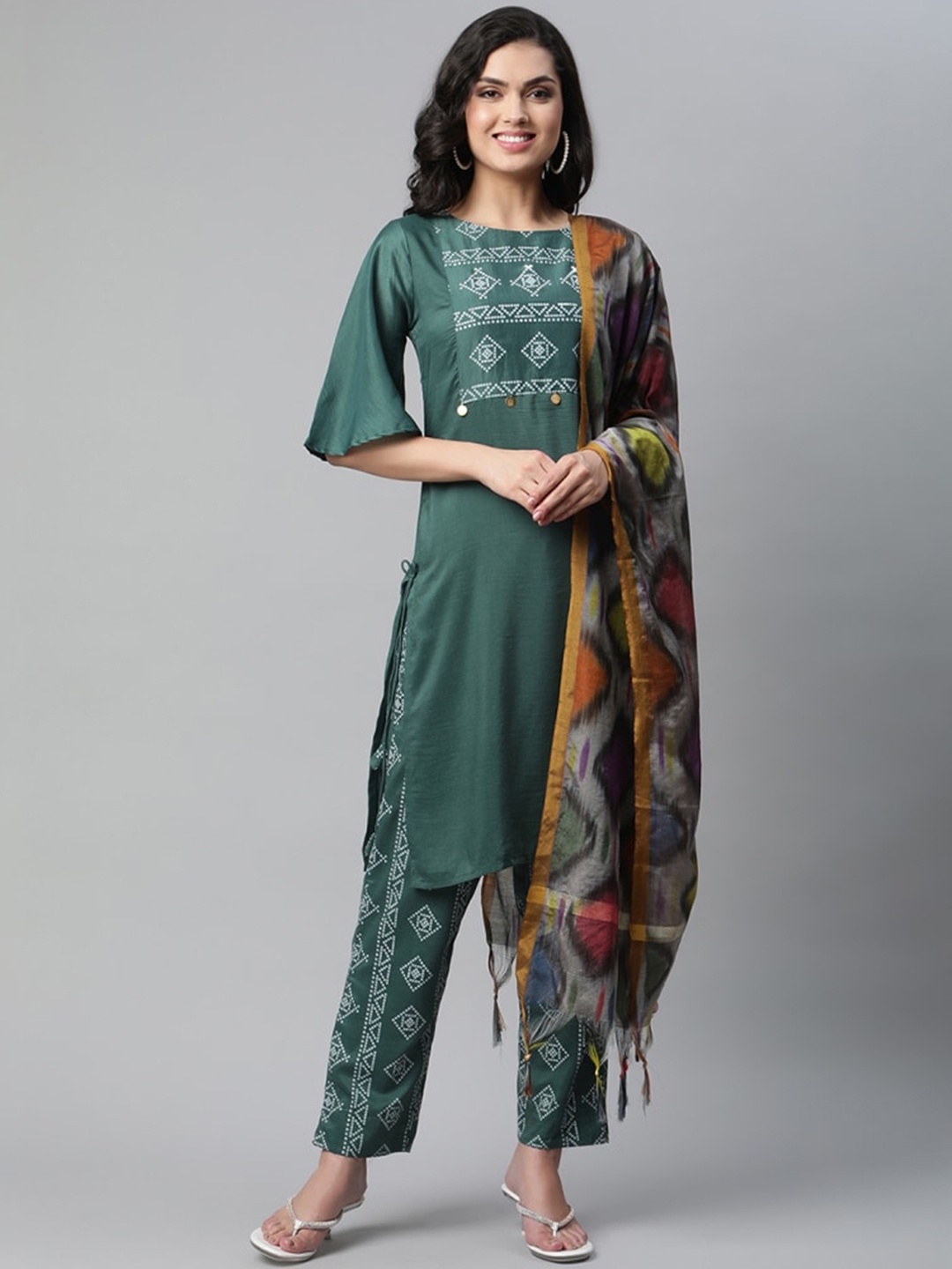 OM SAI LATEST CREATION Women Green Bandhani Yoke Design Kurta with Trousers & Dupatta
OM SAI LATEST CREATION Women Green Bandhani Yoke Design Kurta with Trousers & Dupatta