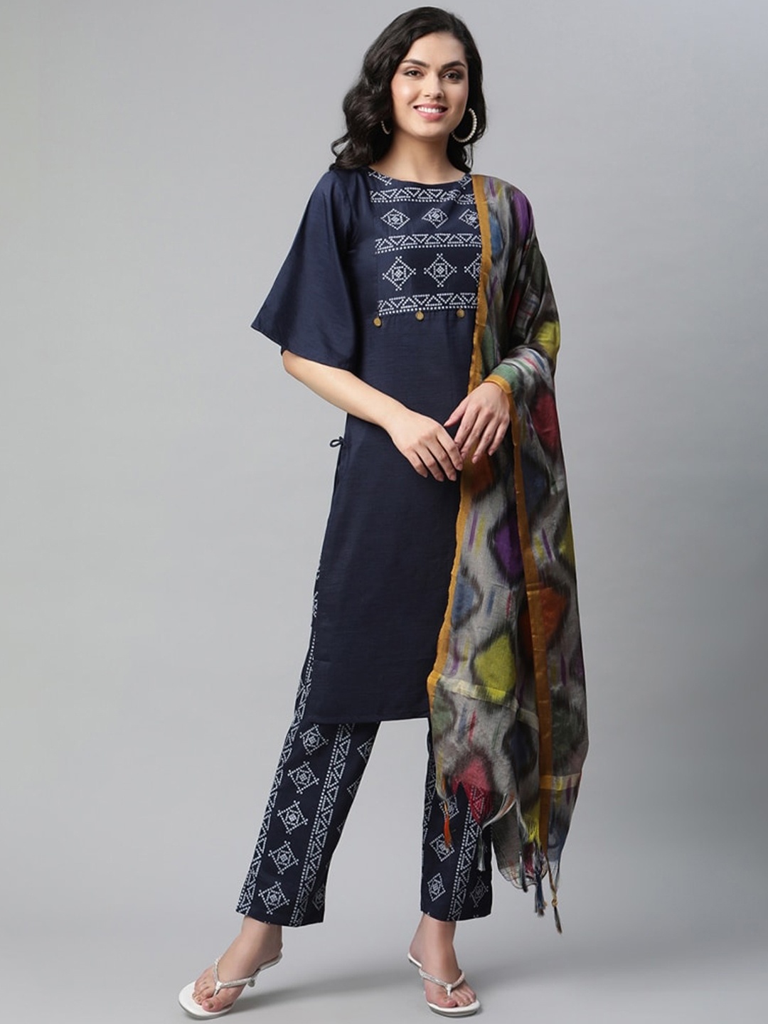 OM SAI LATEST CREATION Women Navy Blue Bandhani Yoke Design Kurta with Trousers & Dupatta
OM SAI LATEST CREATION Women Navy Blue Bandhani Yoke Design Kurta with Trousers & Dupatta