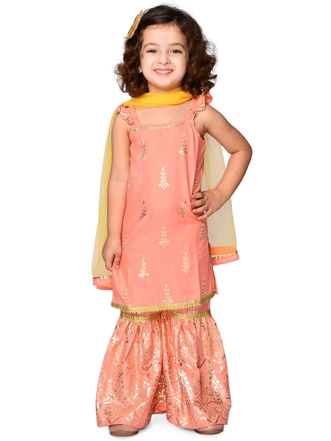 SAKA DESIGNS Girls Peach-Coloured Floral Printed Pure Cotton Kurta & Sharara With Dupatta
SAKA DESIGNS Girls Peach-Coloured Floral Printed Pure Cotton Kurta & Sharara With Dupatta