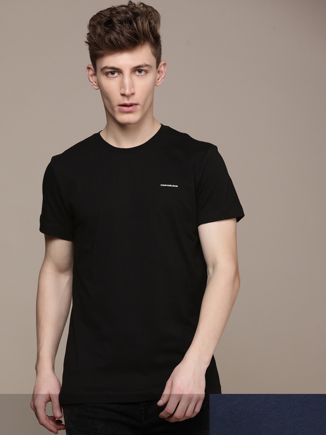 Calvin Klein Jeans Men Pack Of 2 Solid Pure Cotton Slim Fit Casual T-shirts, Black
Calvin Klein Jeans Men Pack Of 2 Solid Pure Cotton Slim Fit Casual T-shirts, Black
