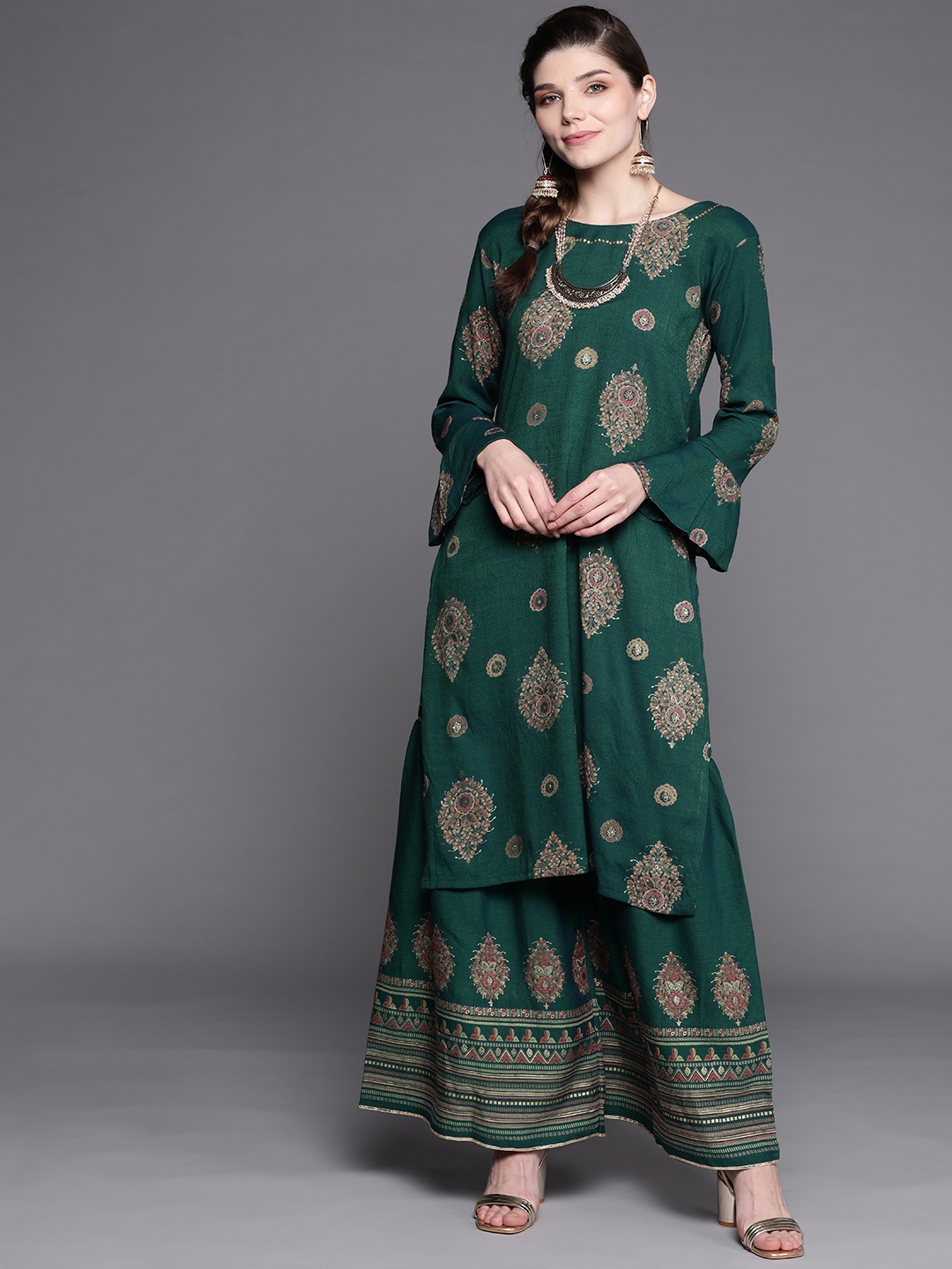 Chhabra 555 Women Teal Green Ethnic Motifs Printed Made to Measure Embellished Kurta Set
Chhabra 555 Women Teal Green Ethnic Motifs Printed Made to Measure Embellished Kurta Set