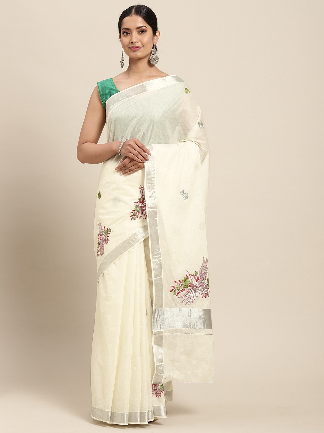 Thara Sarees Women Off White & Silver Ethnic Motifs Embroidered Pure Cotton Kasavu Saree
Thara Sarees Women Off White & Silver Ethnic Motifs Embroidered Pure Cotton Kasavu Saree