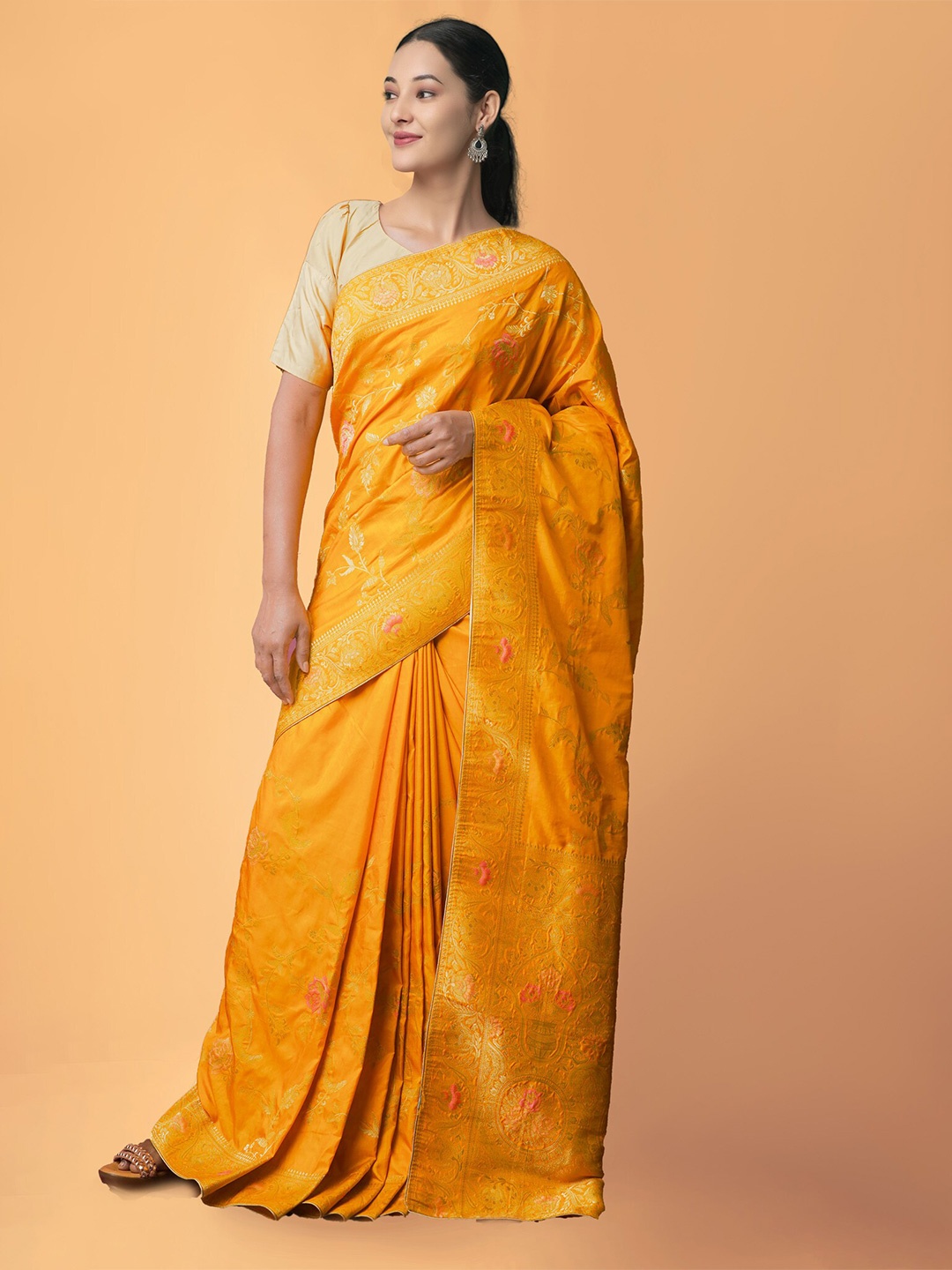 Unnati Silks Yellow & Gold-Toned Ethnic Motifs Zari Banarasi Silk Cotton Saree
Unnati Silks Yellow & Gold-Toned Ethnic Motifs Zari Banarasi Silk Cotton Saree