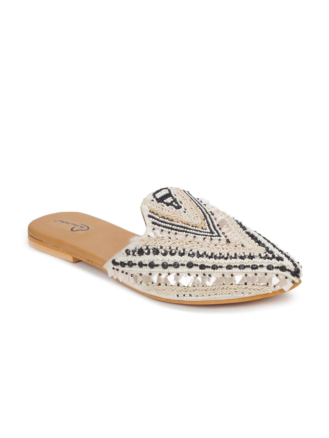 The Desi Dulhan Women Multicoloured Textured Leather Party Mules with Embroidered Flats, Multi
The Desi Dulhan Women Multicoloured Textured Leather Party Mules with Embroidered Flats, Multi