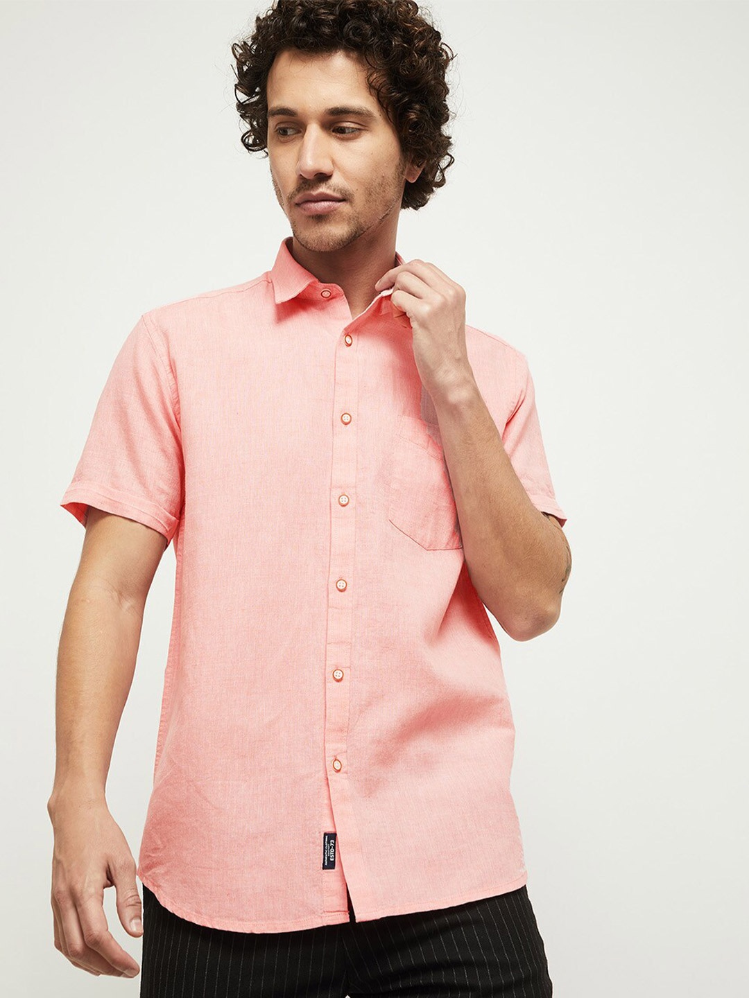 Max Men Pink Solid Casual Shirt