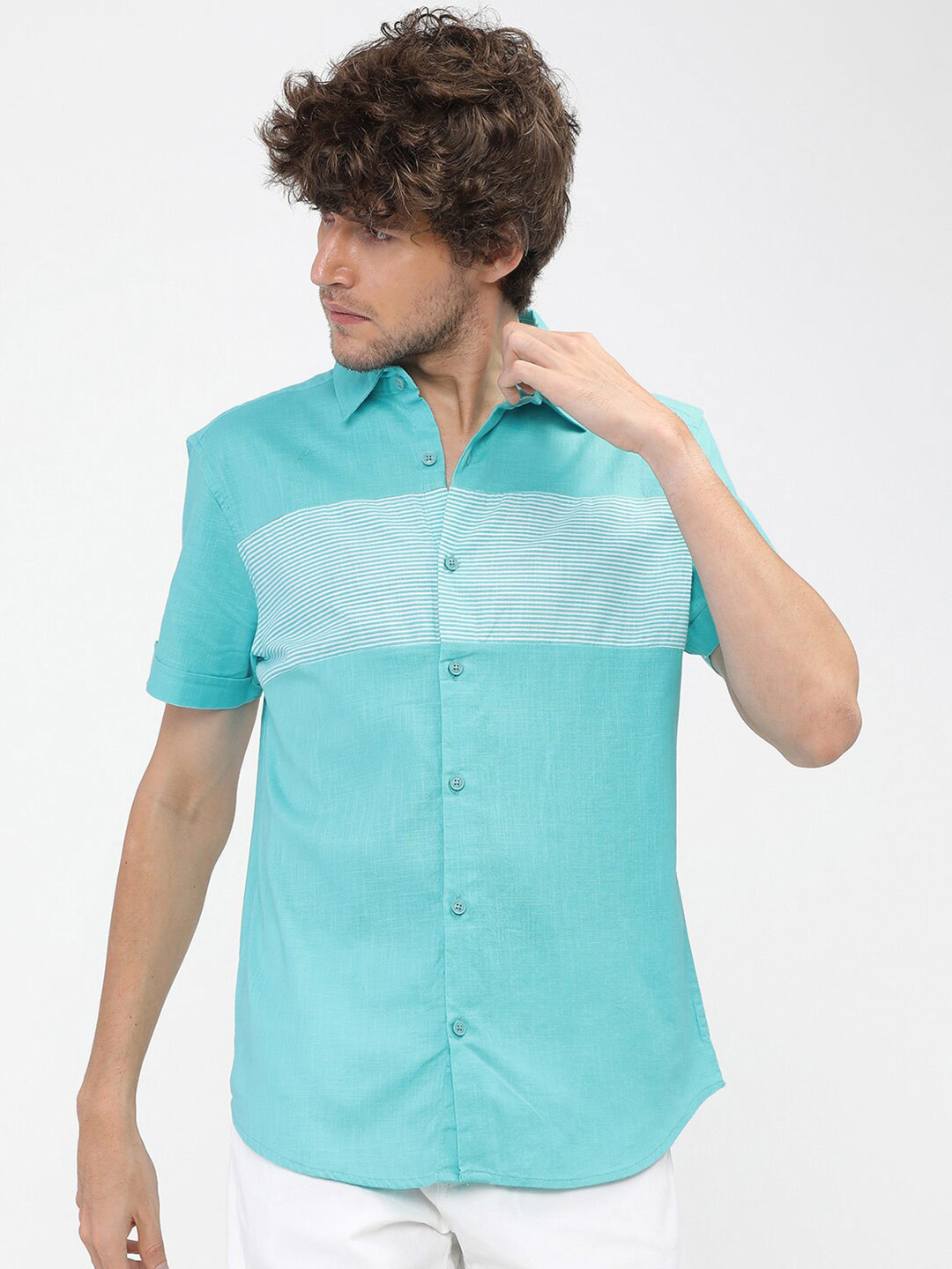 KETCH Men Blue Slim Fit Horizontal Striped Casual Shirt
KETCH Men Blue Slim Fit Horizontal Striped Casual Shirt